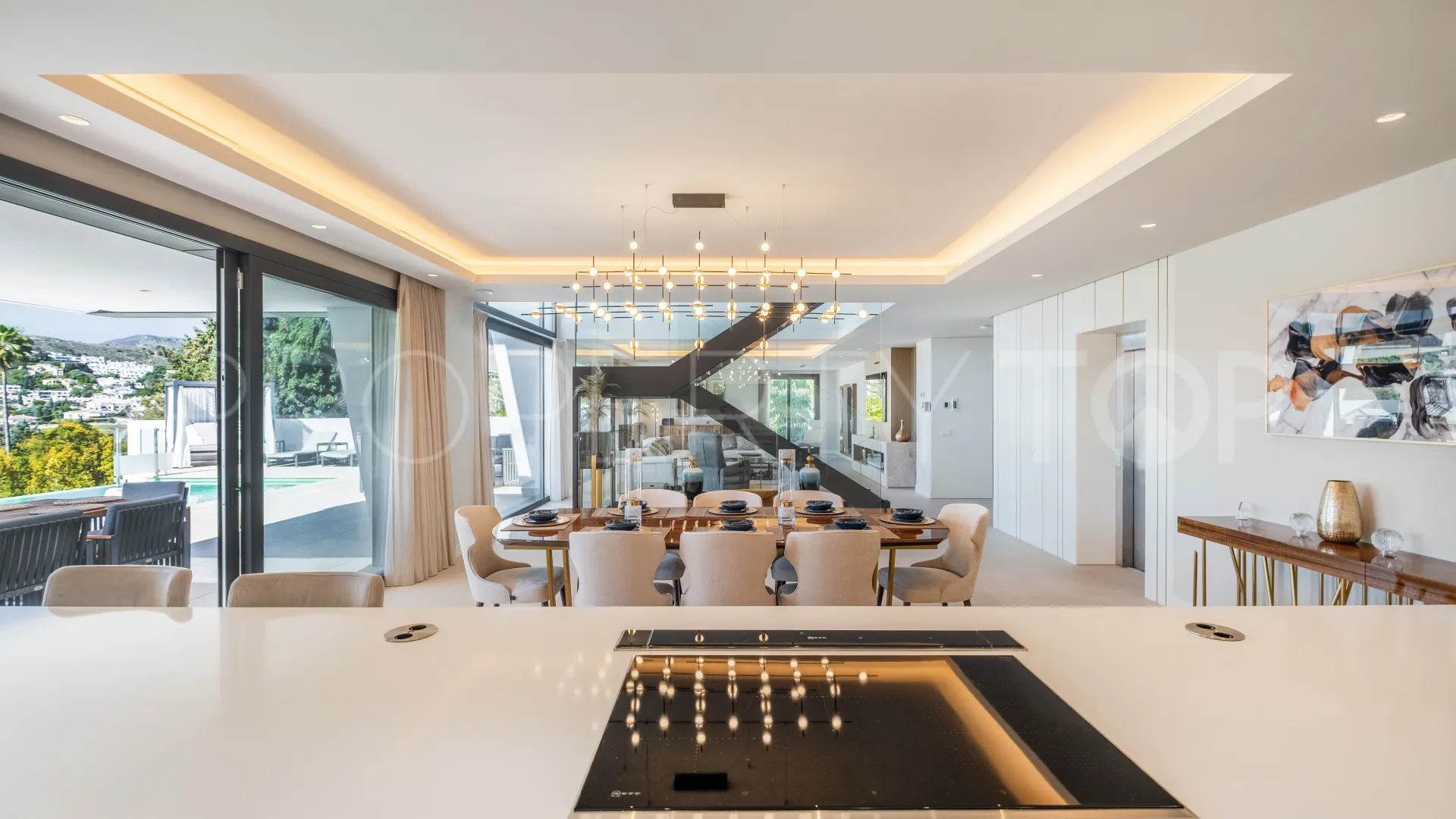 Villa a la venta con 6 dormitorios en El Paraiso