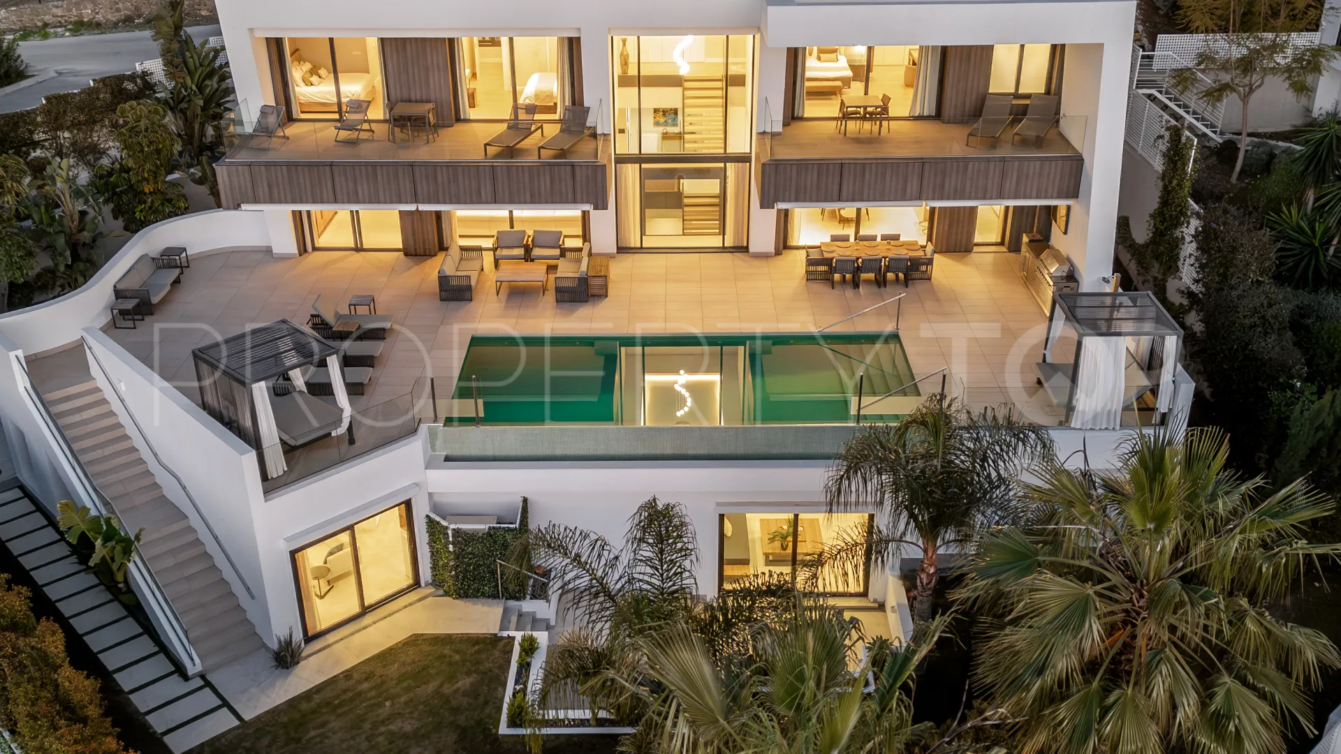 Villa a la venta con 6 dormitorios en El Paraiso