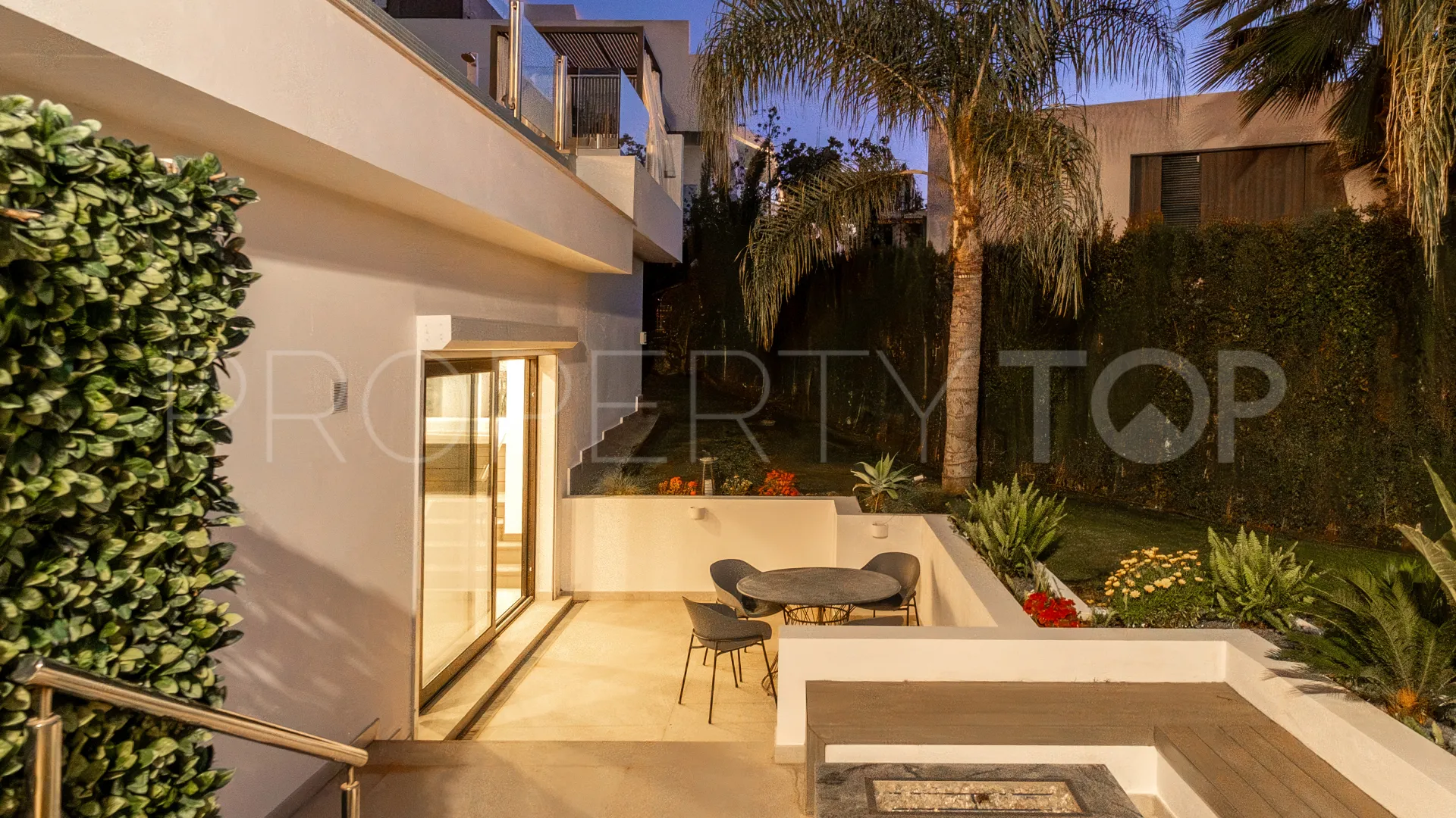 Villa a la venta con 6 dormitorios en El Paraiso
