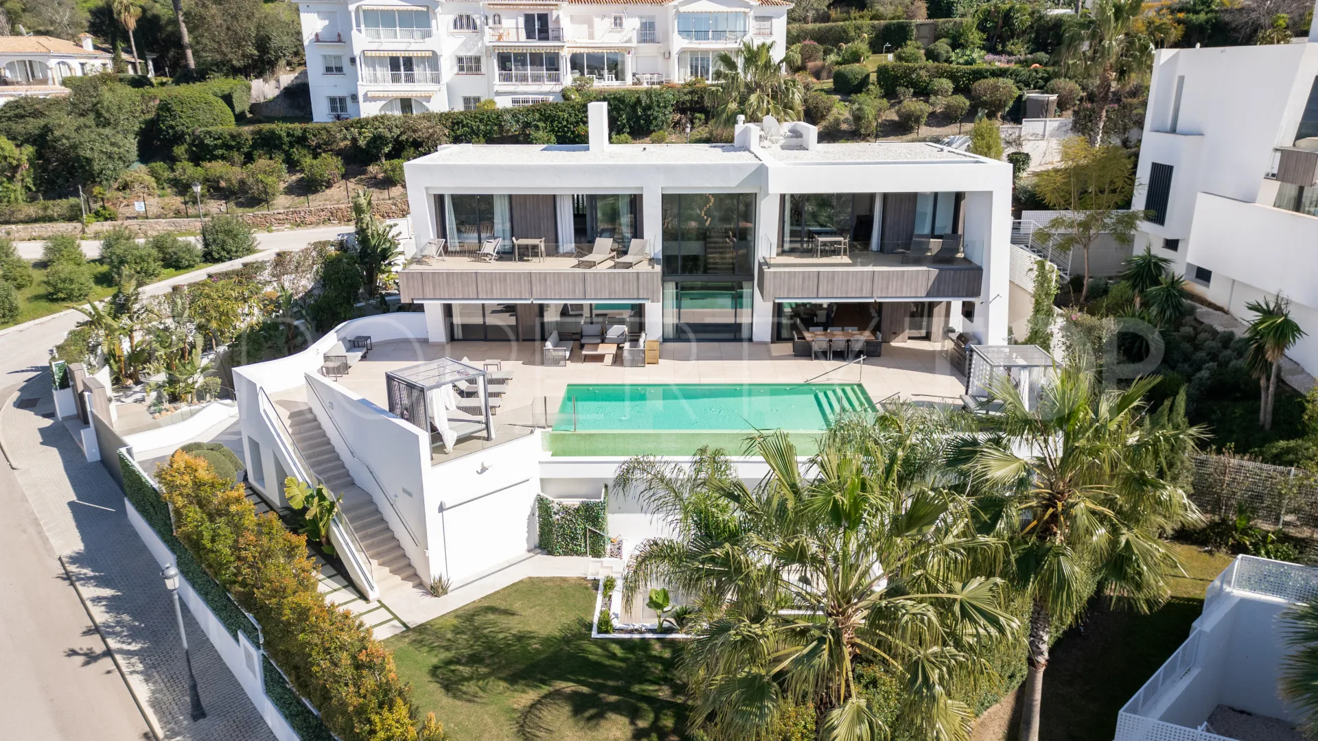 Villa a la venta con 6 dormitorios en El Paraiso