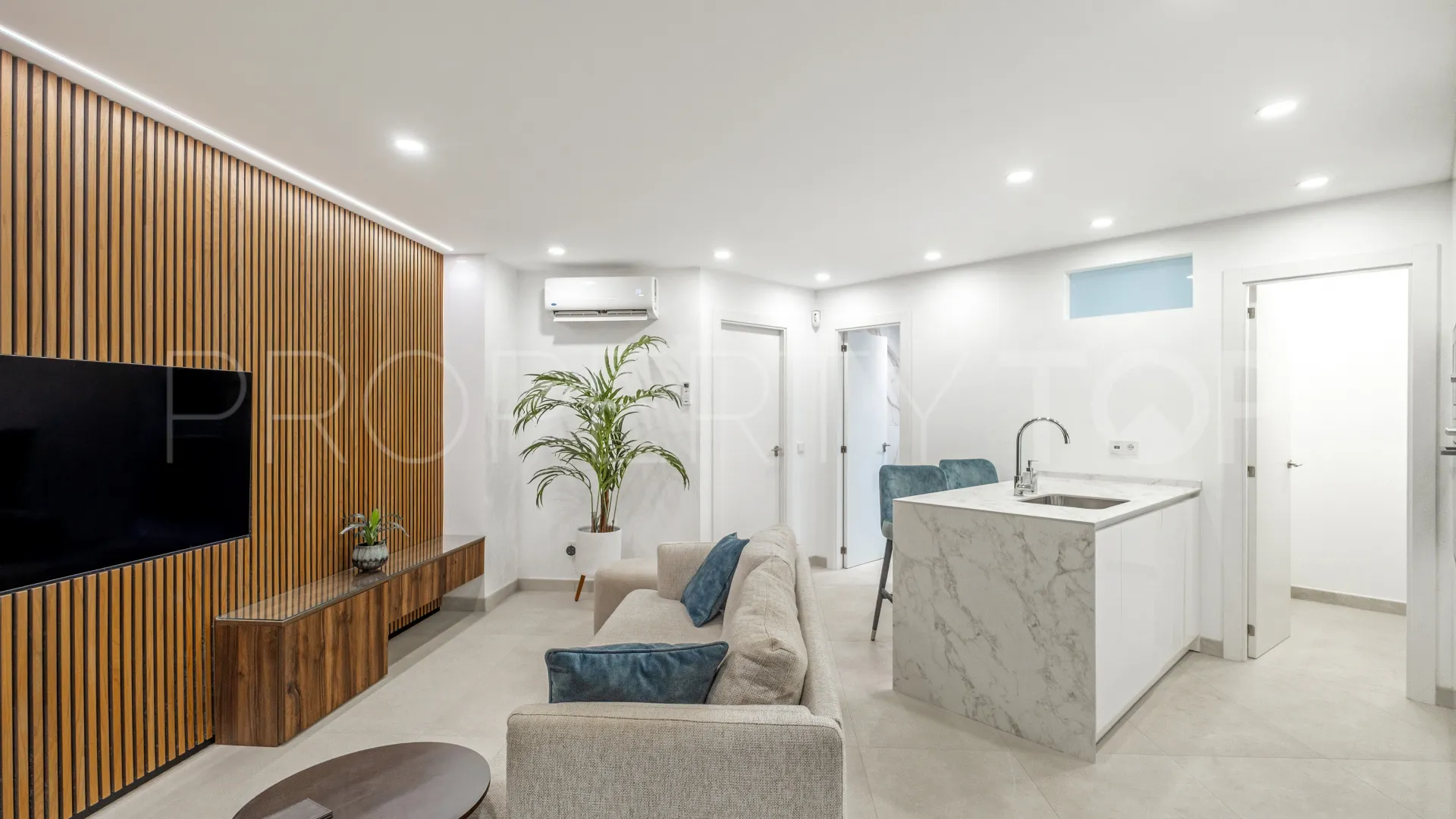 Villa a la venta con 6 dormitorios en El Paraiso