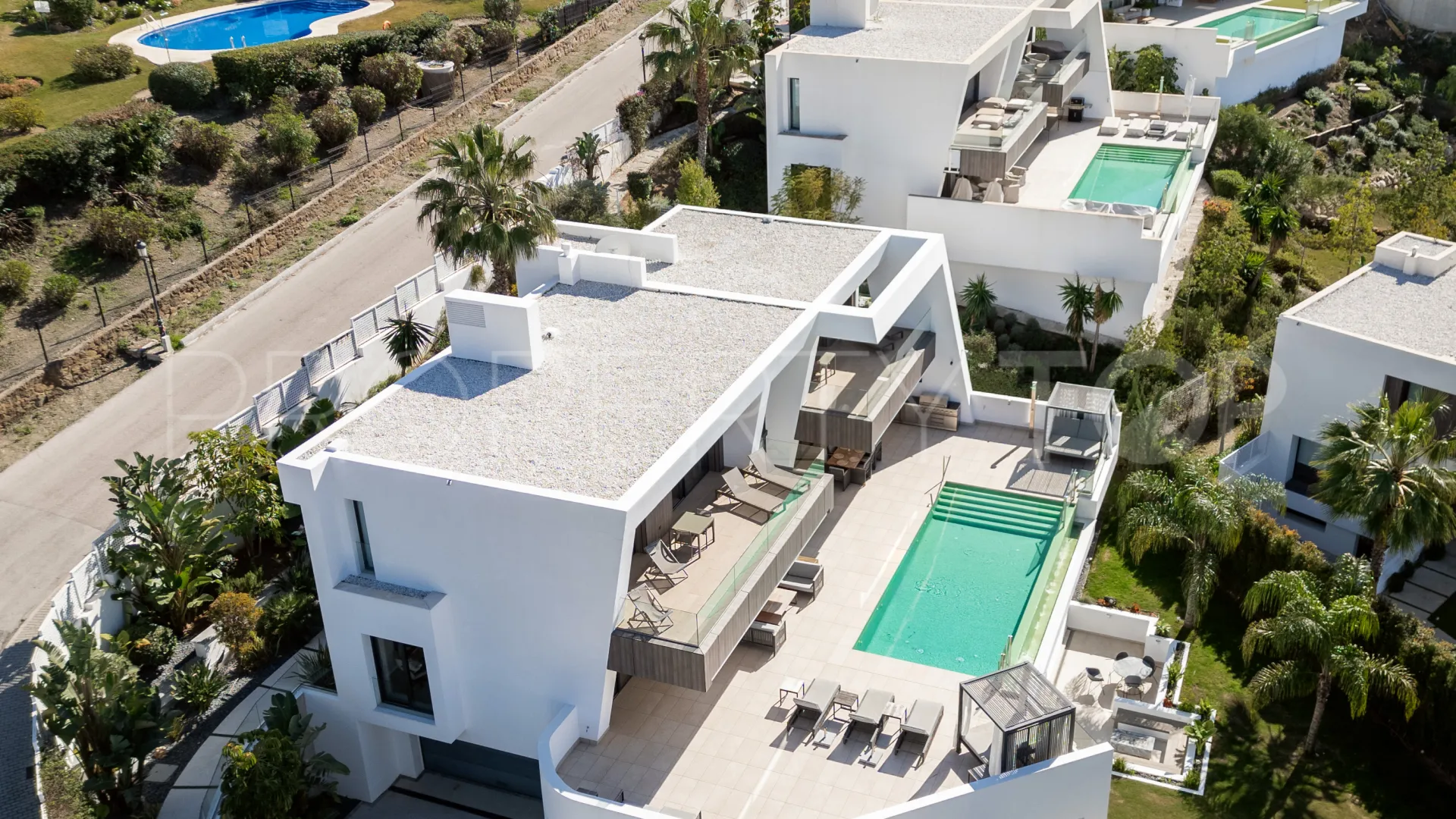 Villa a la venta con 6 dormitorios en El Paraiso