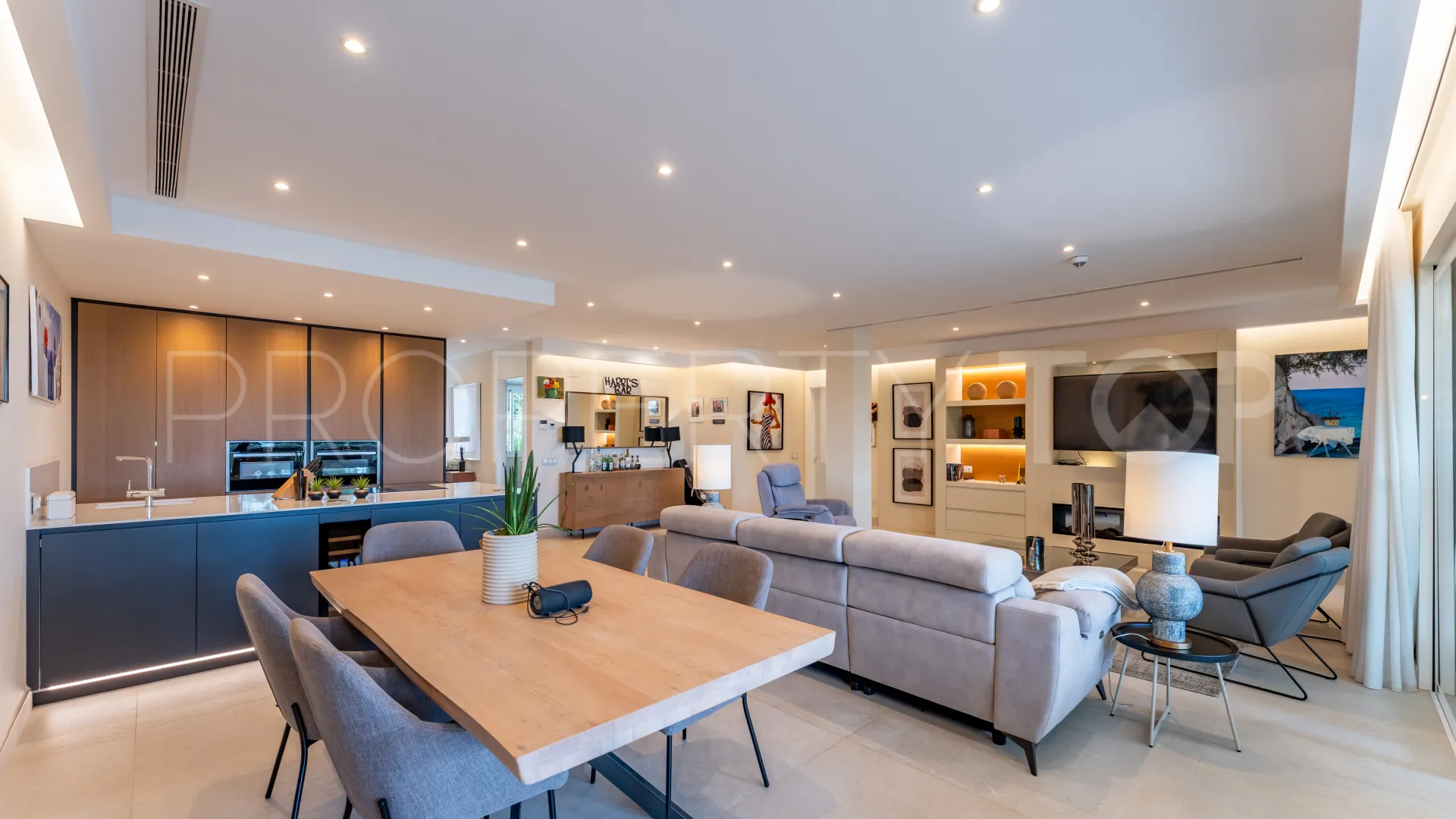 For sale apartment with 3 bedrooms in Las Dunas Park