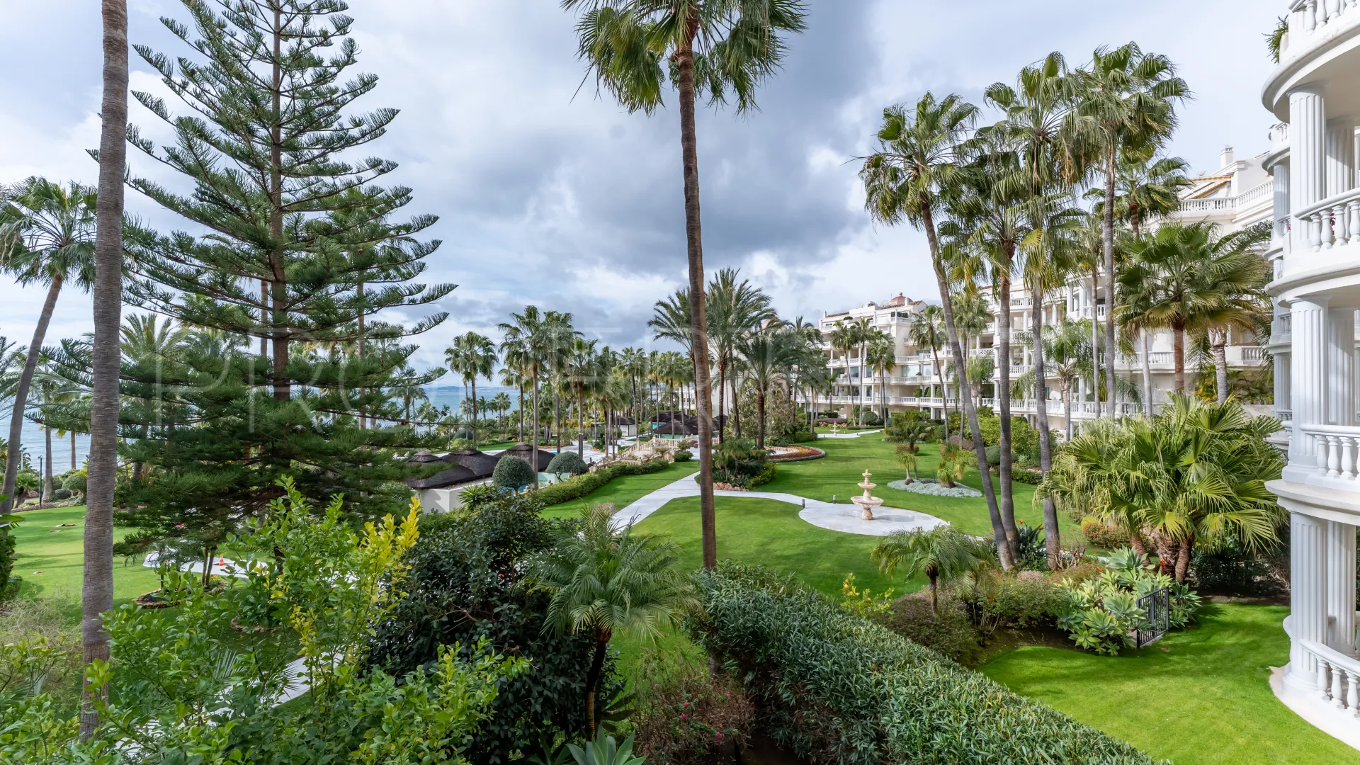 For sale apartment with 3 bedrooms in Las Dunas Park