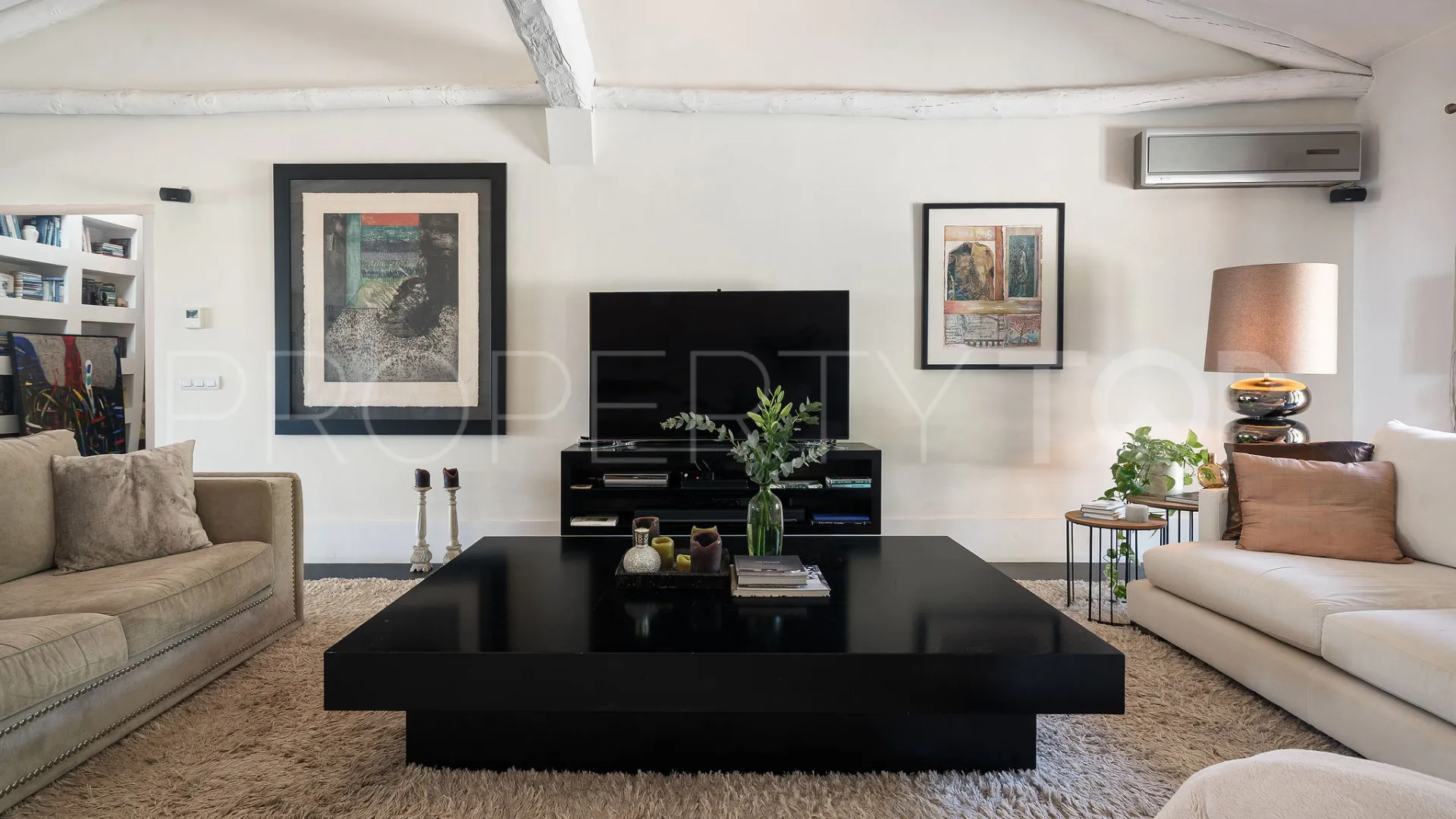 Comprar villa en Paraiso Alto