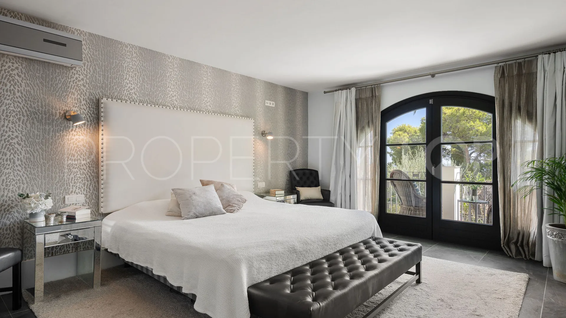 Comprar villa en Paraiso Alto