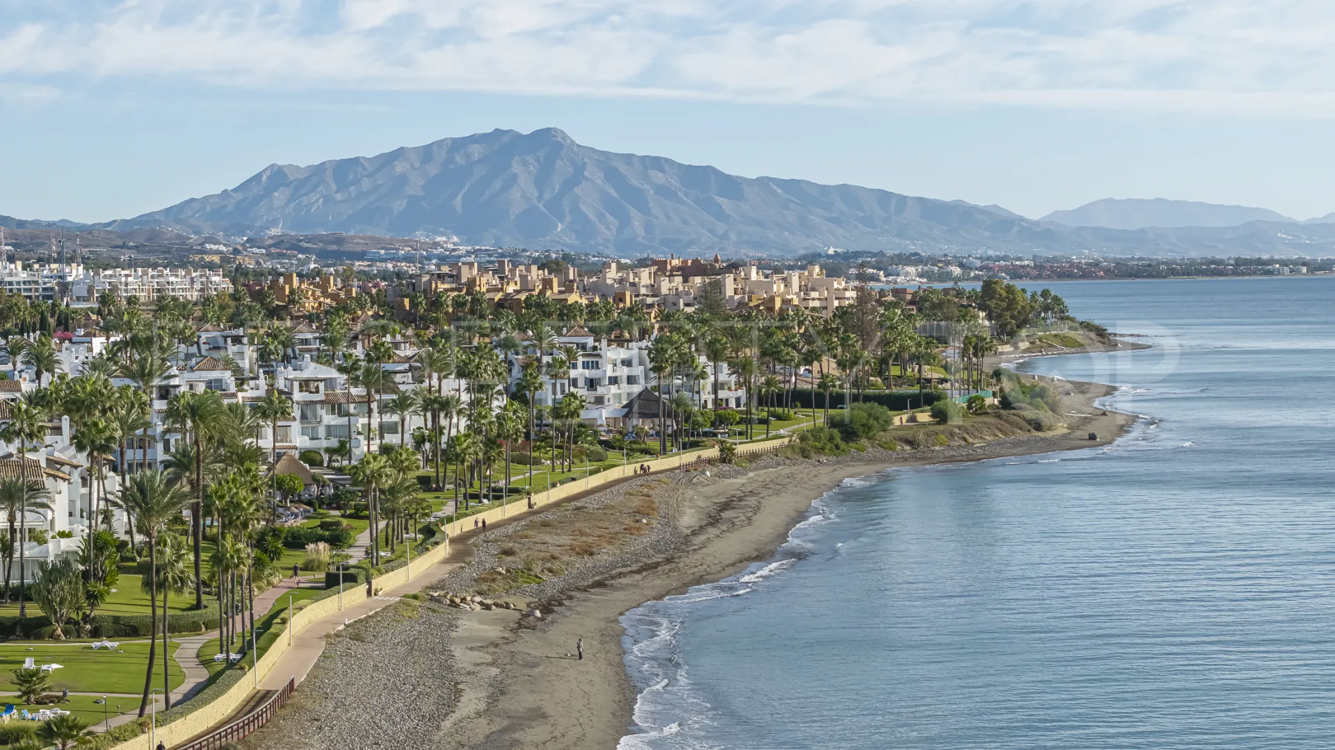 For sale ground floor apartment in Alcazaba Beach