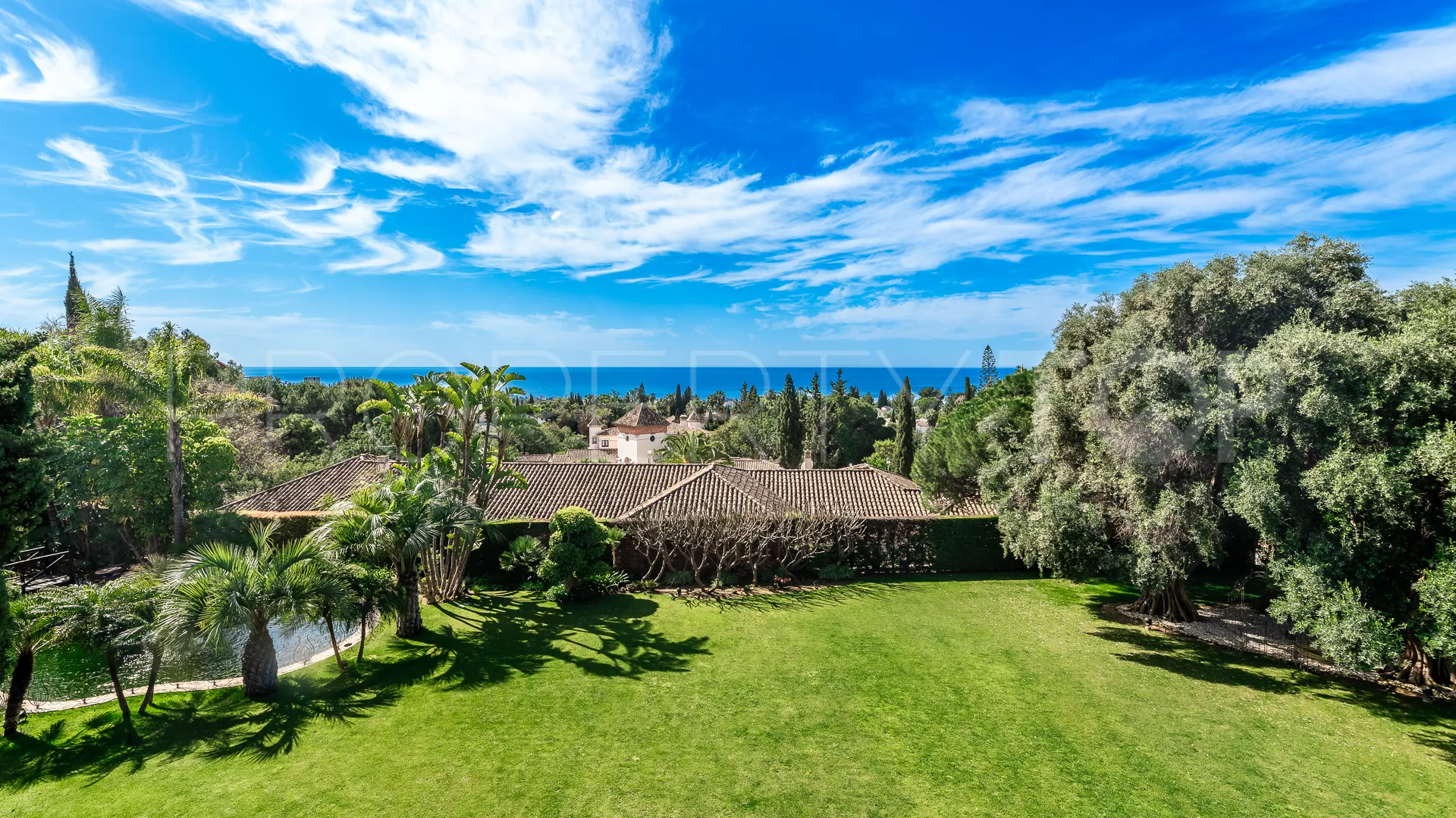 Villa for sale in Marbella Golden Mile