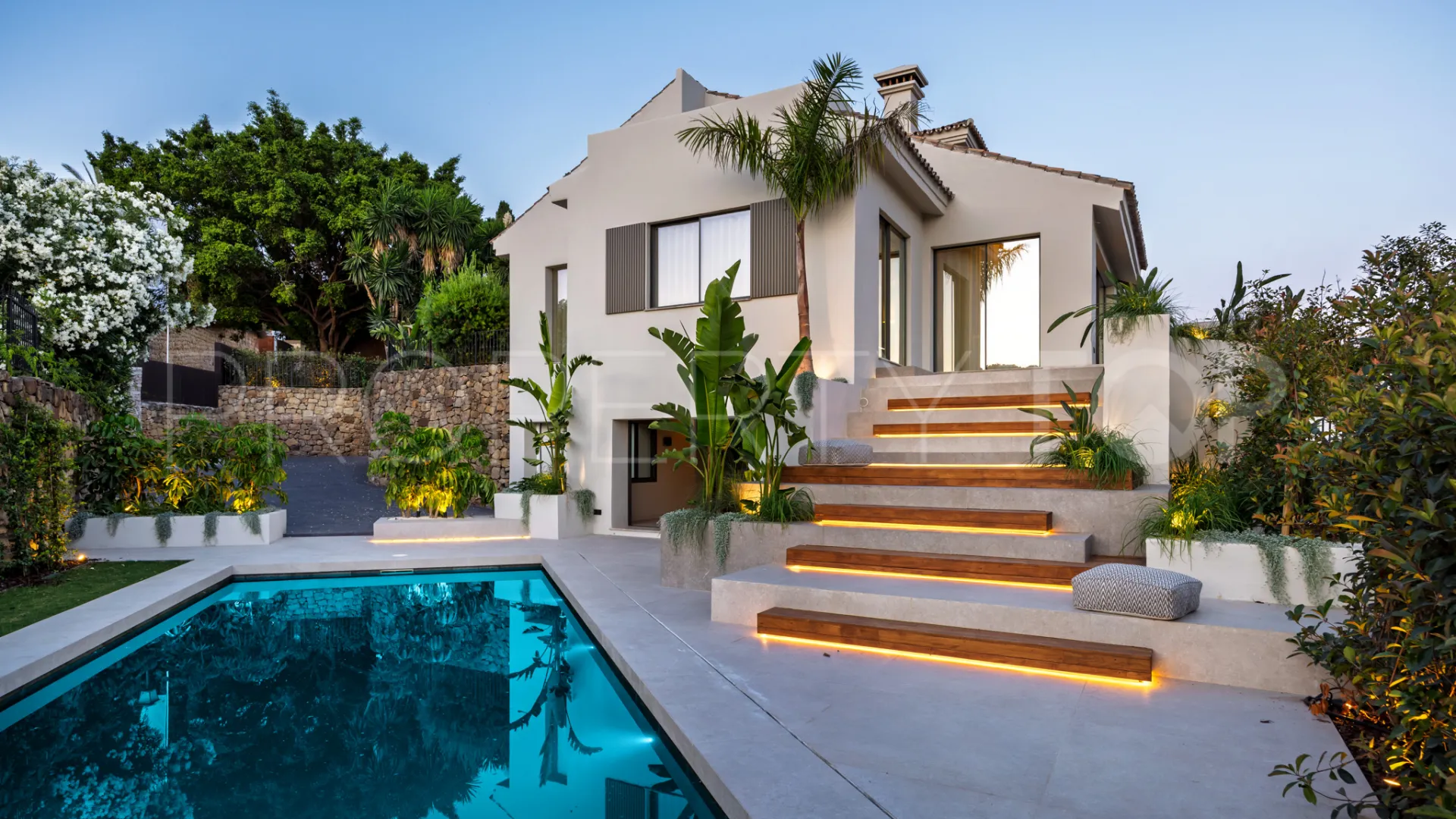 For sale 5 bedrooms villa in Haza del Conde