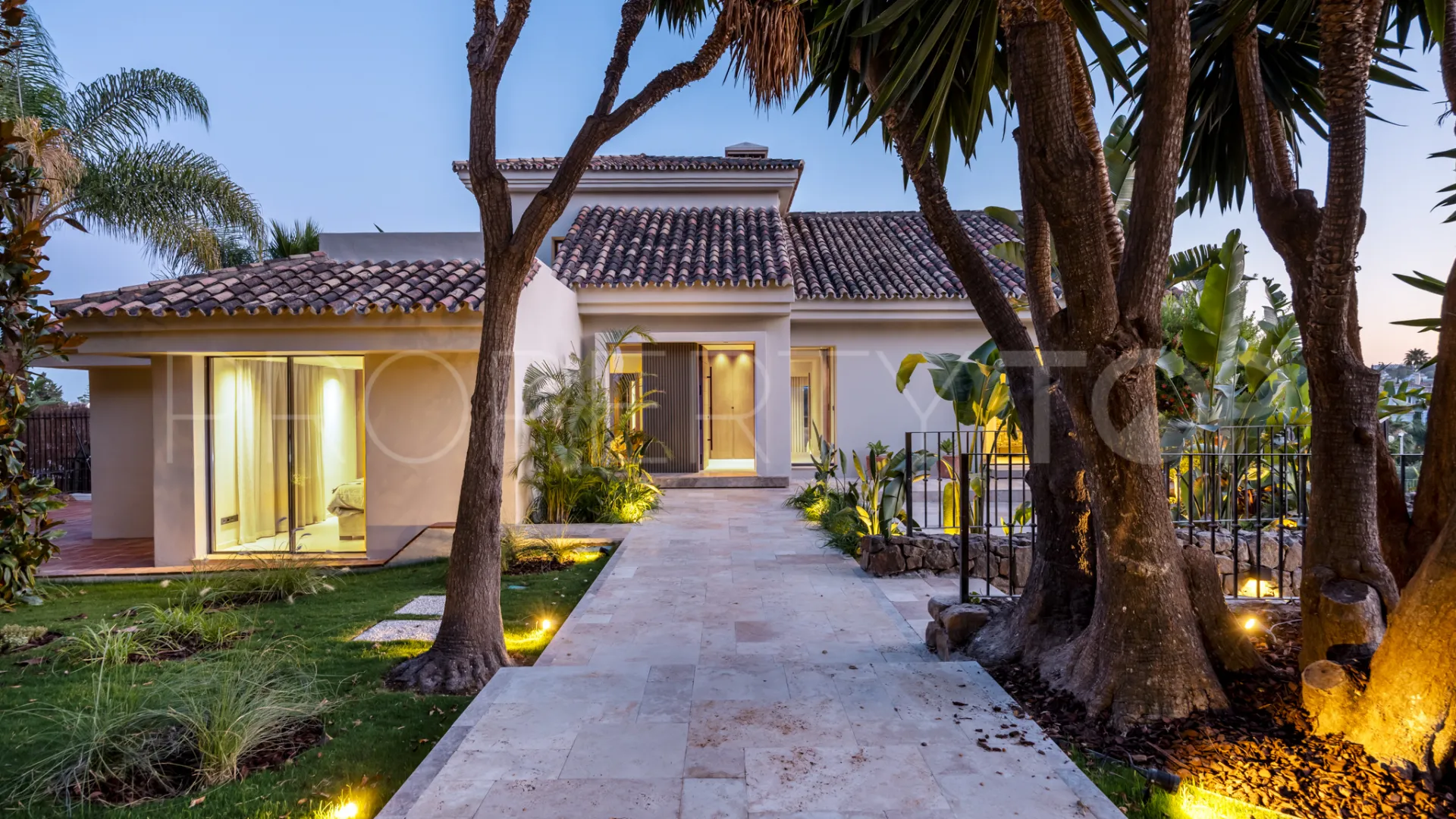 For sale 5 bedrooms villa in Haza del Conde
