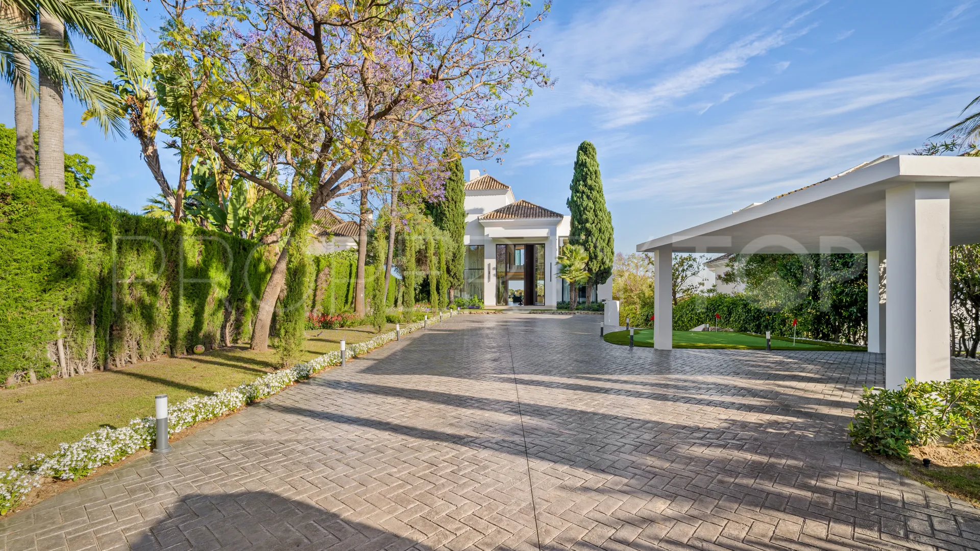 For sale Los Naranjos villa with 6 bedrooms