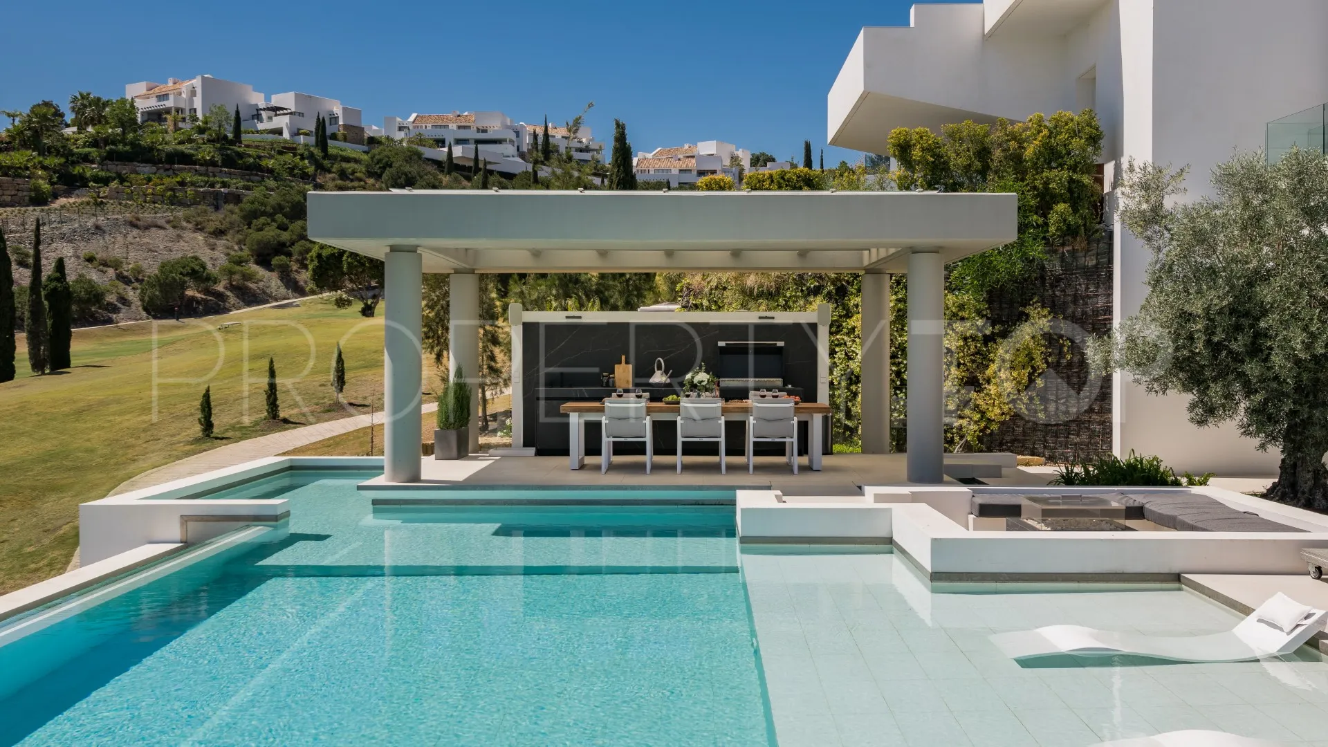 Villa for sale in Los Flamingos with 5 bedrooms