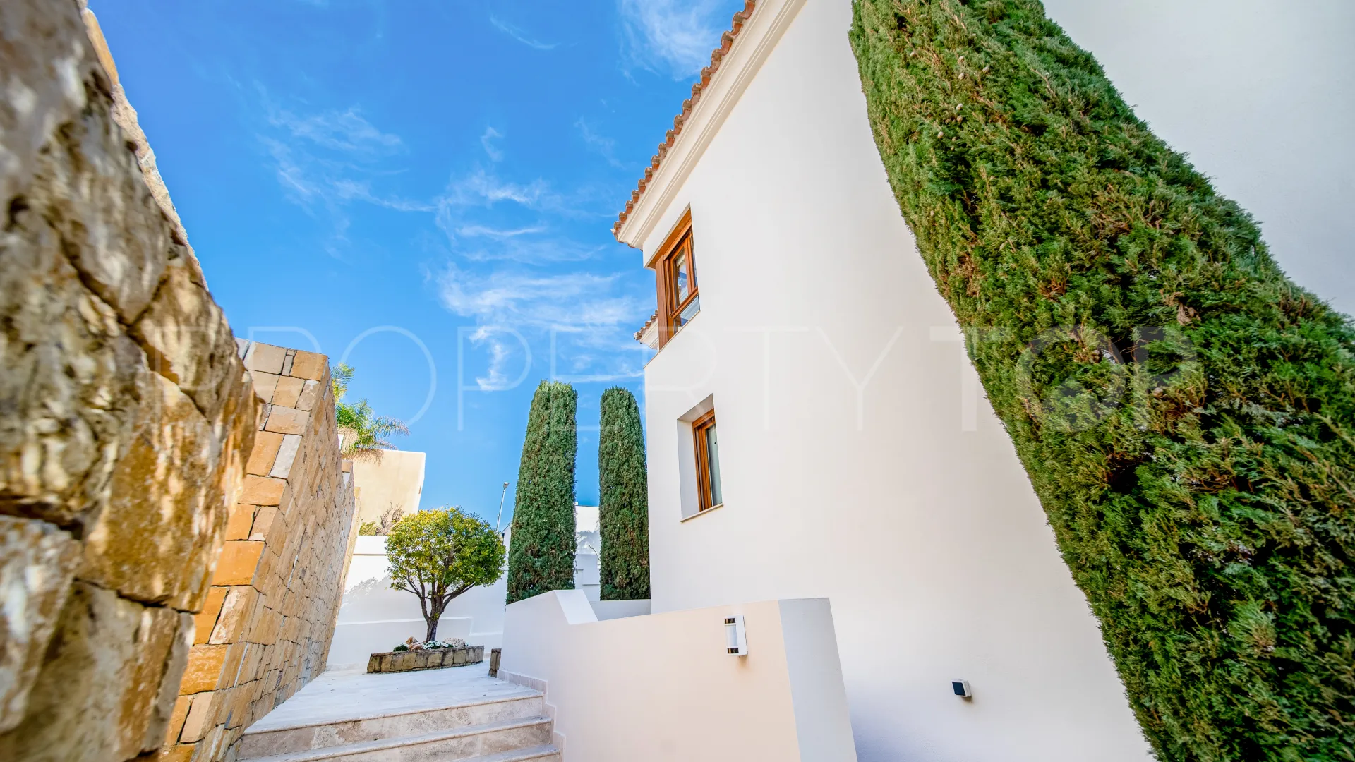 For sale 5 bedrooms villa in La Alqueria