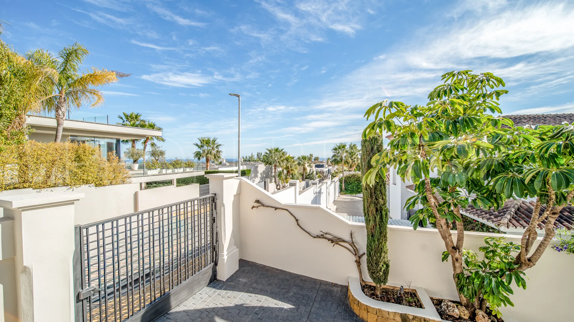 For sale 5 bedrooms villa in La Alqueria
