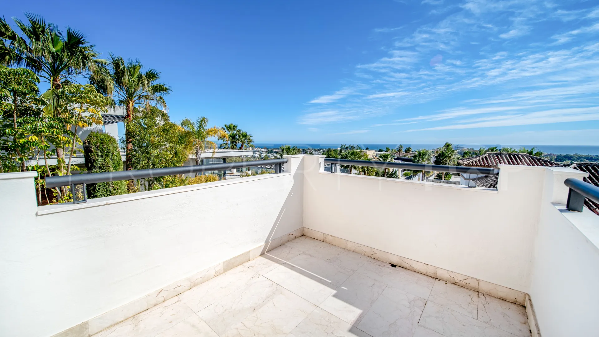 For sale 5 bedrooms villa in La Alqueria