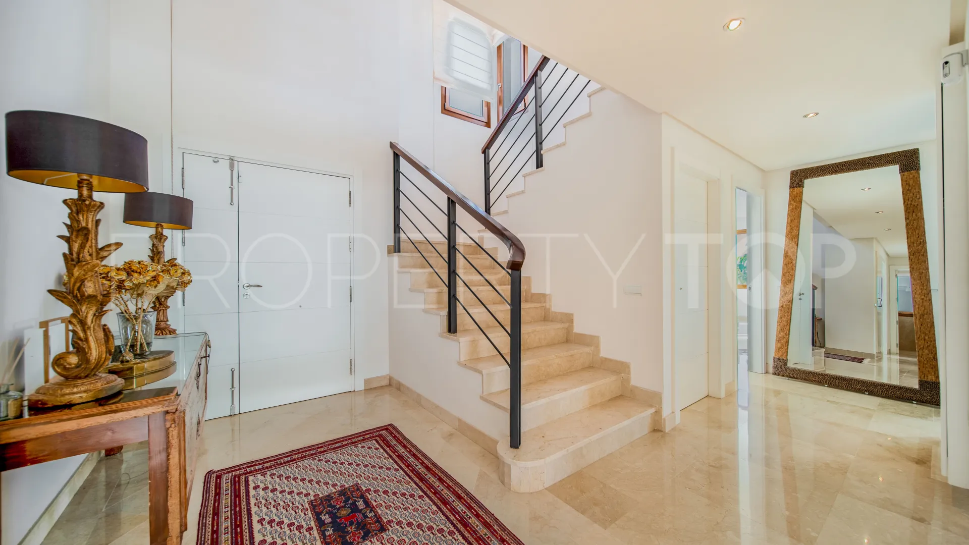 For sale 5 bedrooms villa in La Alqueria
