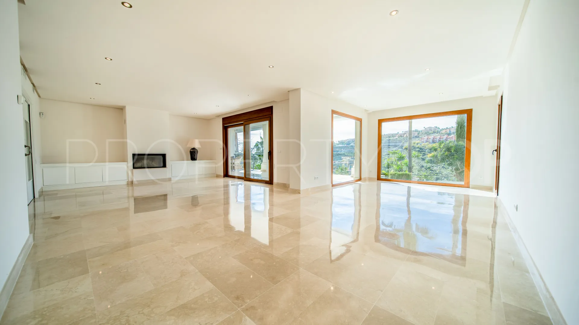 For sale 5 bedrooms villa in La Alqueria