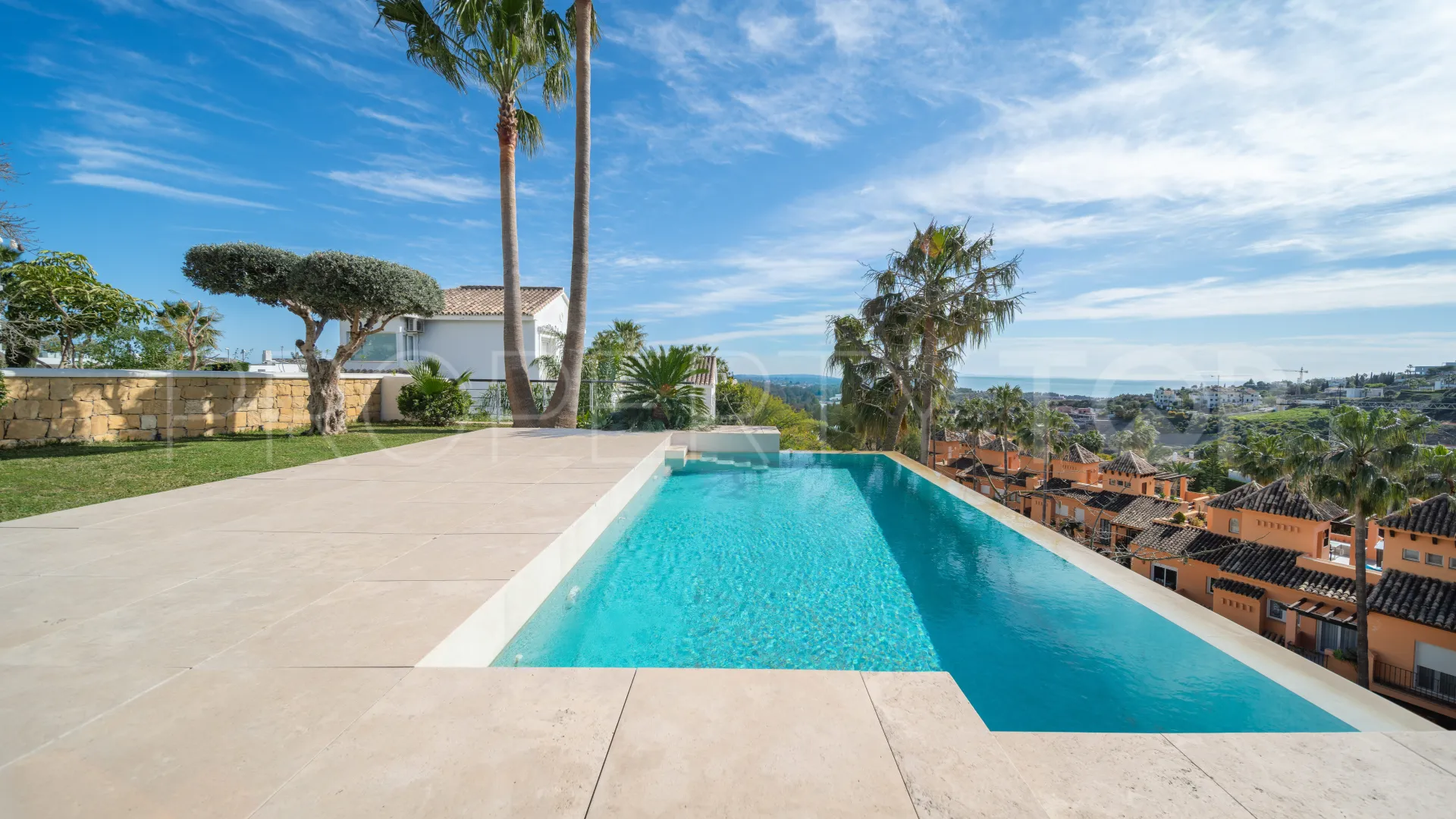 For sale 5 bedrooms villa in La Alqueria