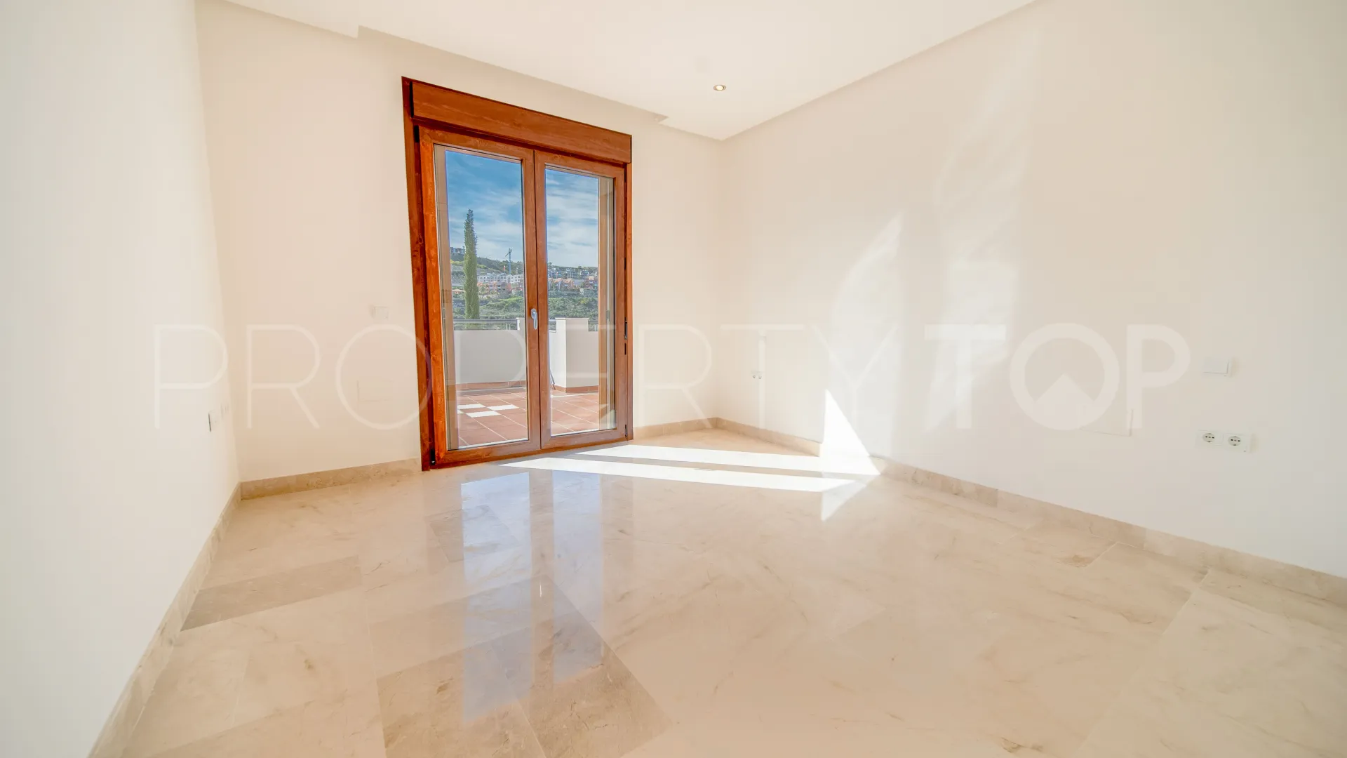For sale 5 bedrooms villa in La Alqueria