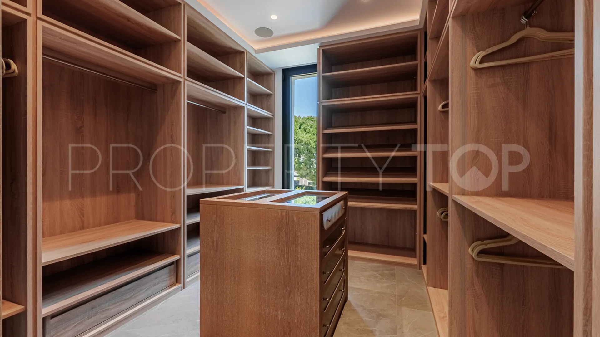 Villa en venta en Las Brisas
