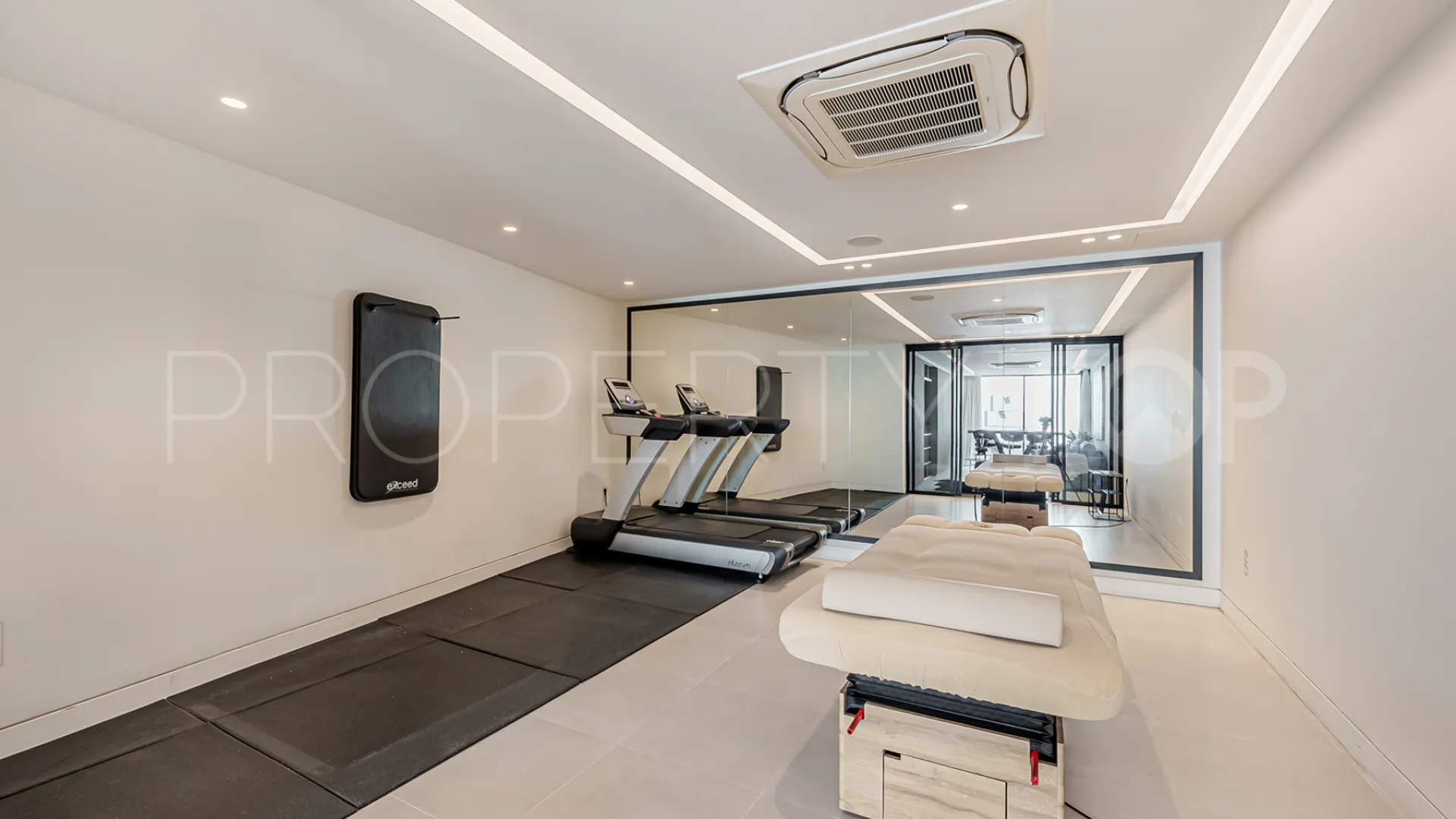 Villa en venta en Las Brisas