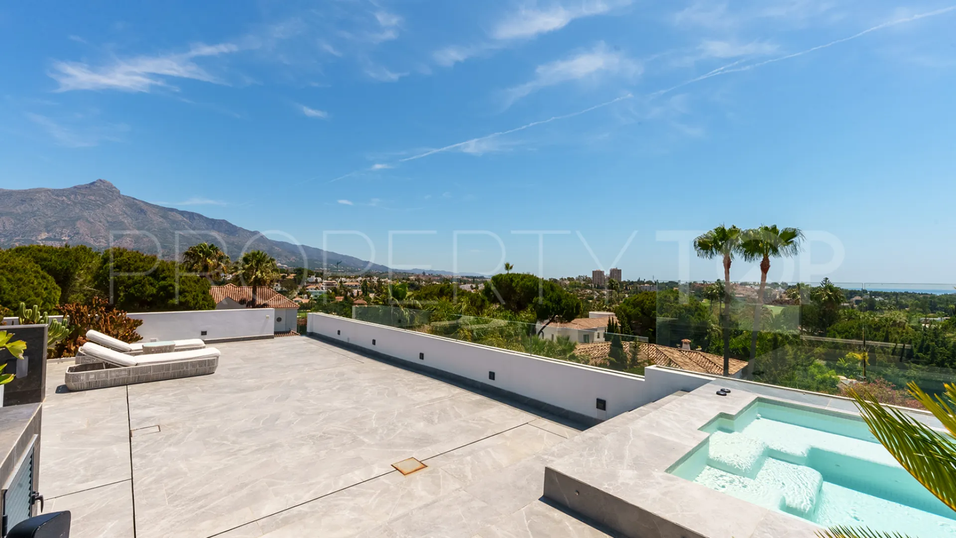Villa en venta en Las Brisas