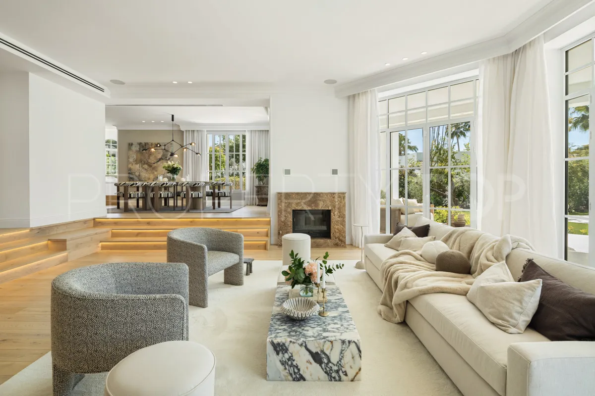 Buy Nueva Andalucia 5 bedrooms villa