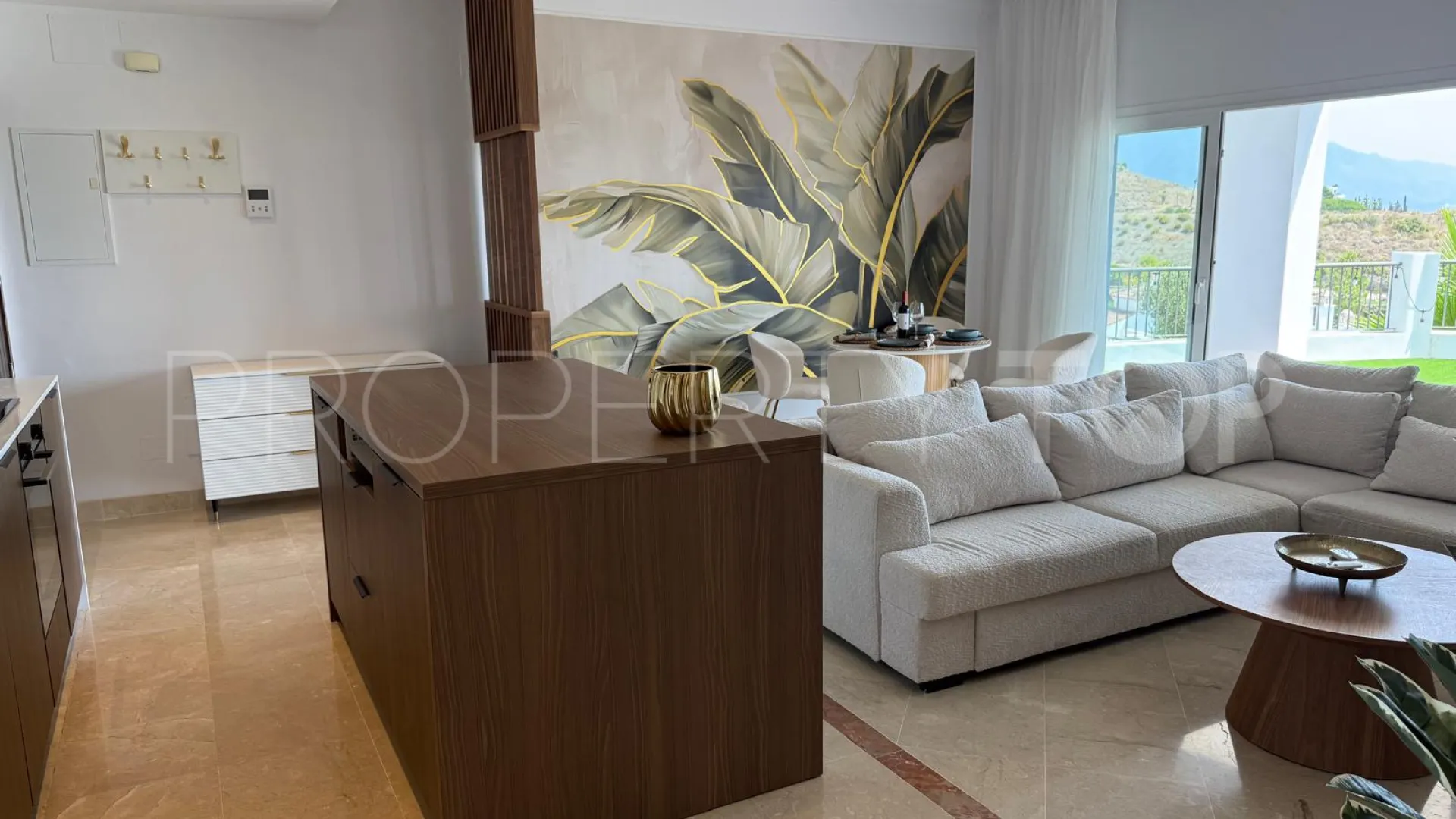 Apartment for sale in Paraiso Pueblo with 3 bedrooms