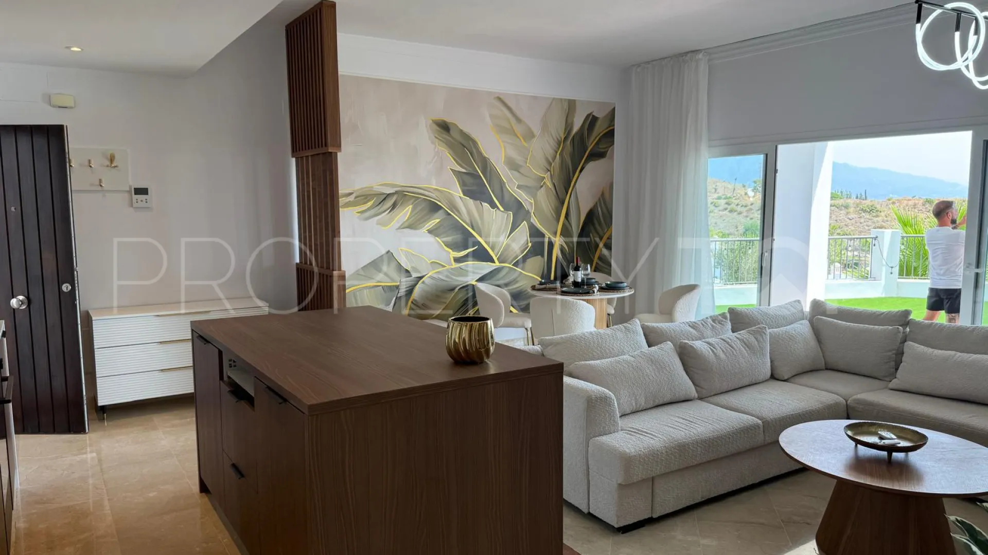 Apartment for sale in Paraiso Pueblo with 3 bedrooms