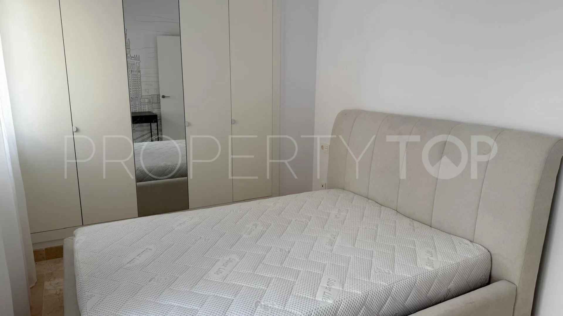 Apartment for sale in Paraiso Pueblo with 3 bedrooms