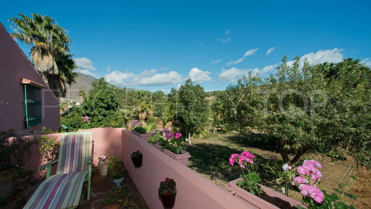 Estepona, casa de campo a la venta