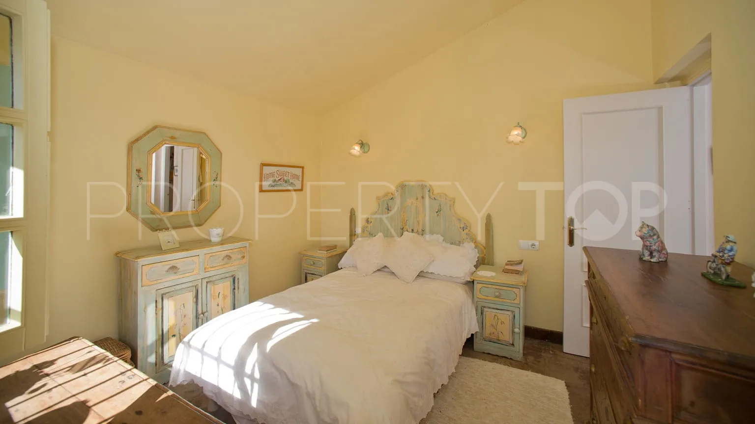 Estepona, casa de campo a la venta