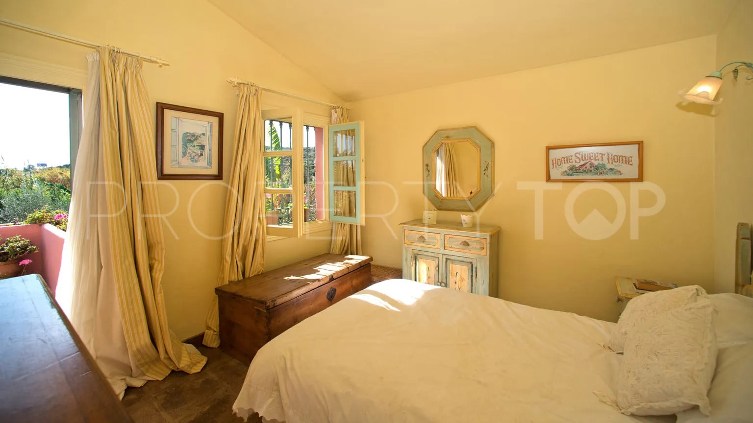 Estepona, casa de campo a la venta
