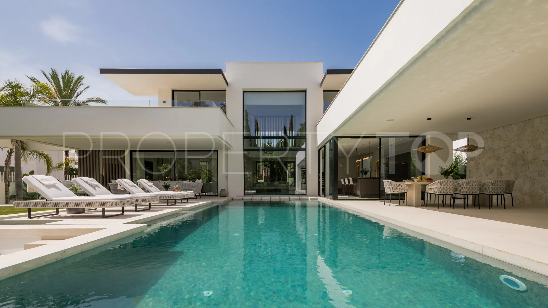 Nueva Andalucia, villa en venta con 5 dormitorios