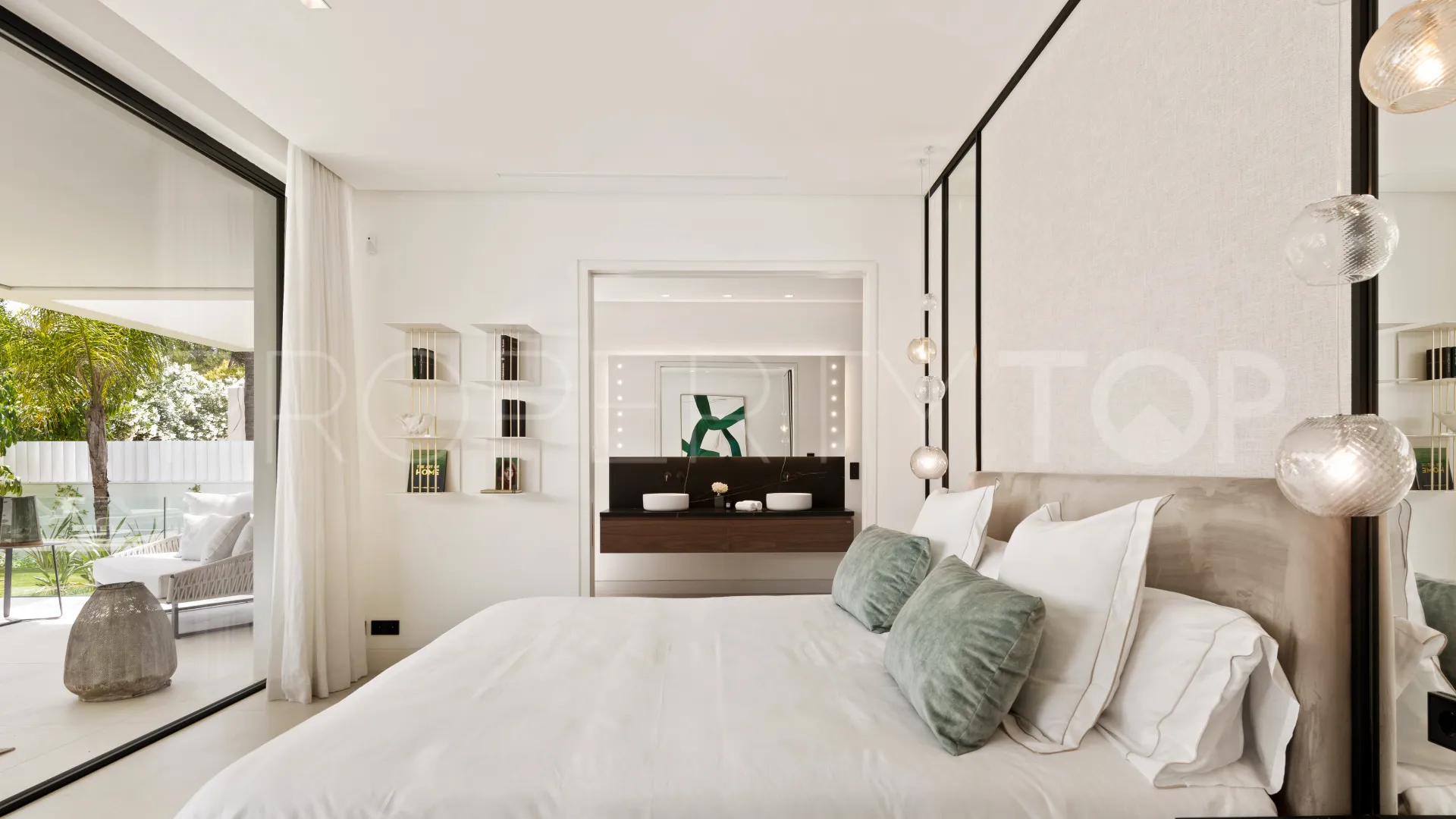Nueva Andalucia, villa en venta con 5 dormitorios