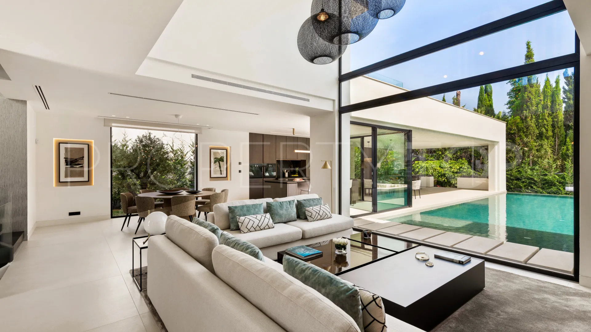 Nueva Andalucia, villa en venta con 5 dormitorios