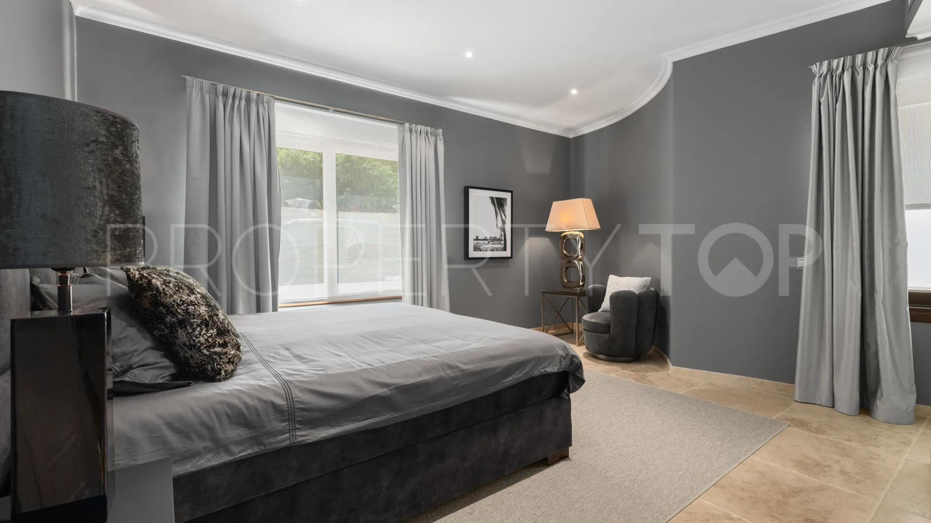 El Herrojo 7 bedrooms villa for sale