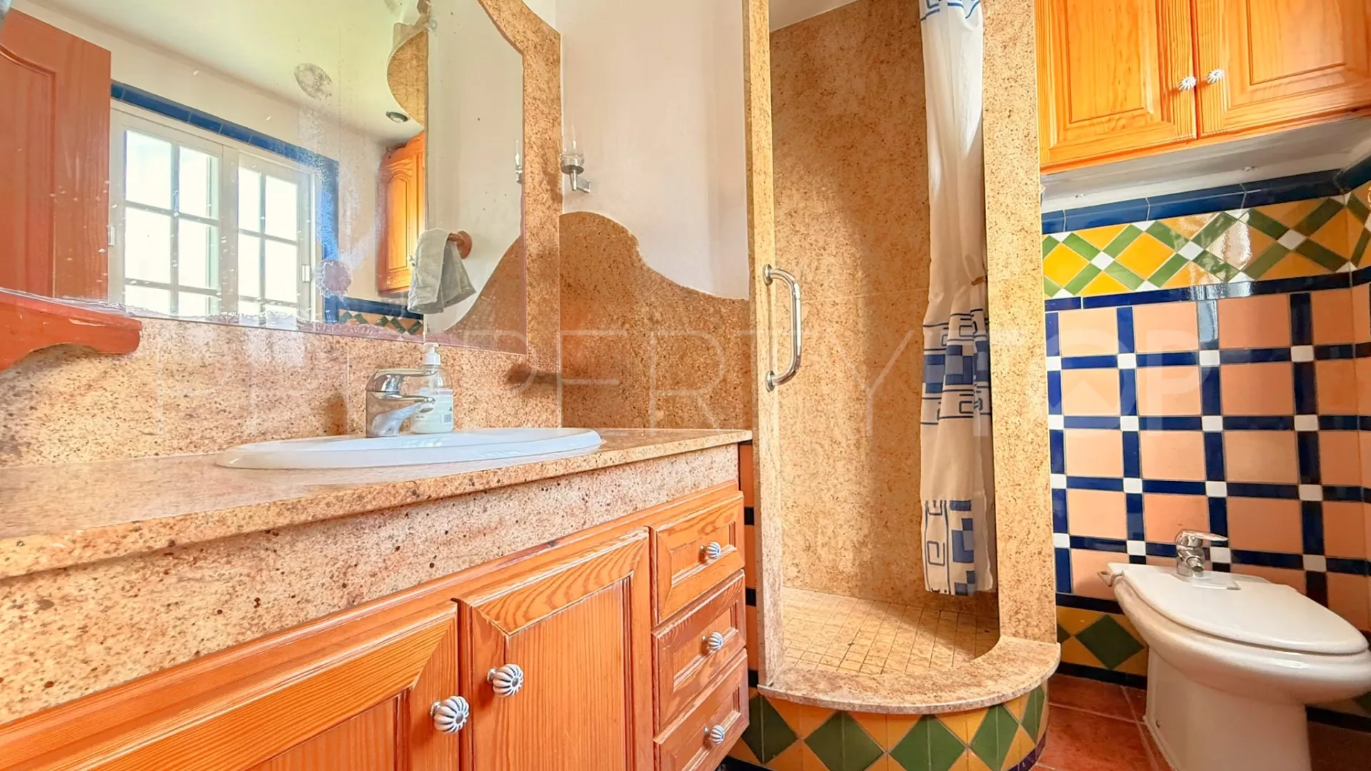 Se vende casa en Estepona