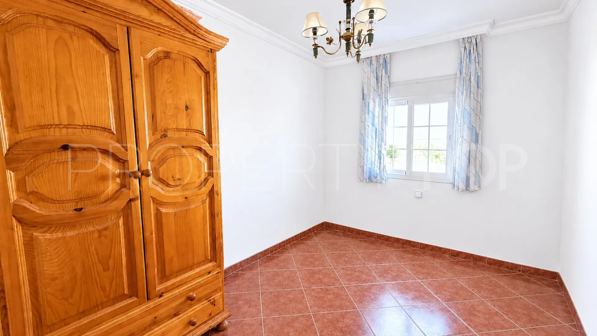 Se vende casa en Estepona