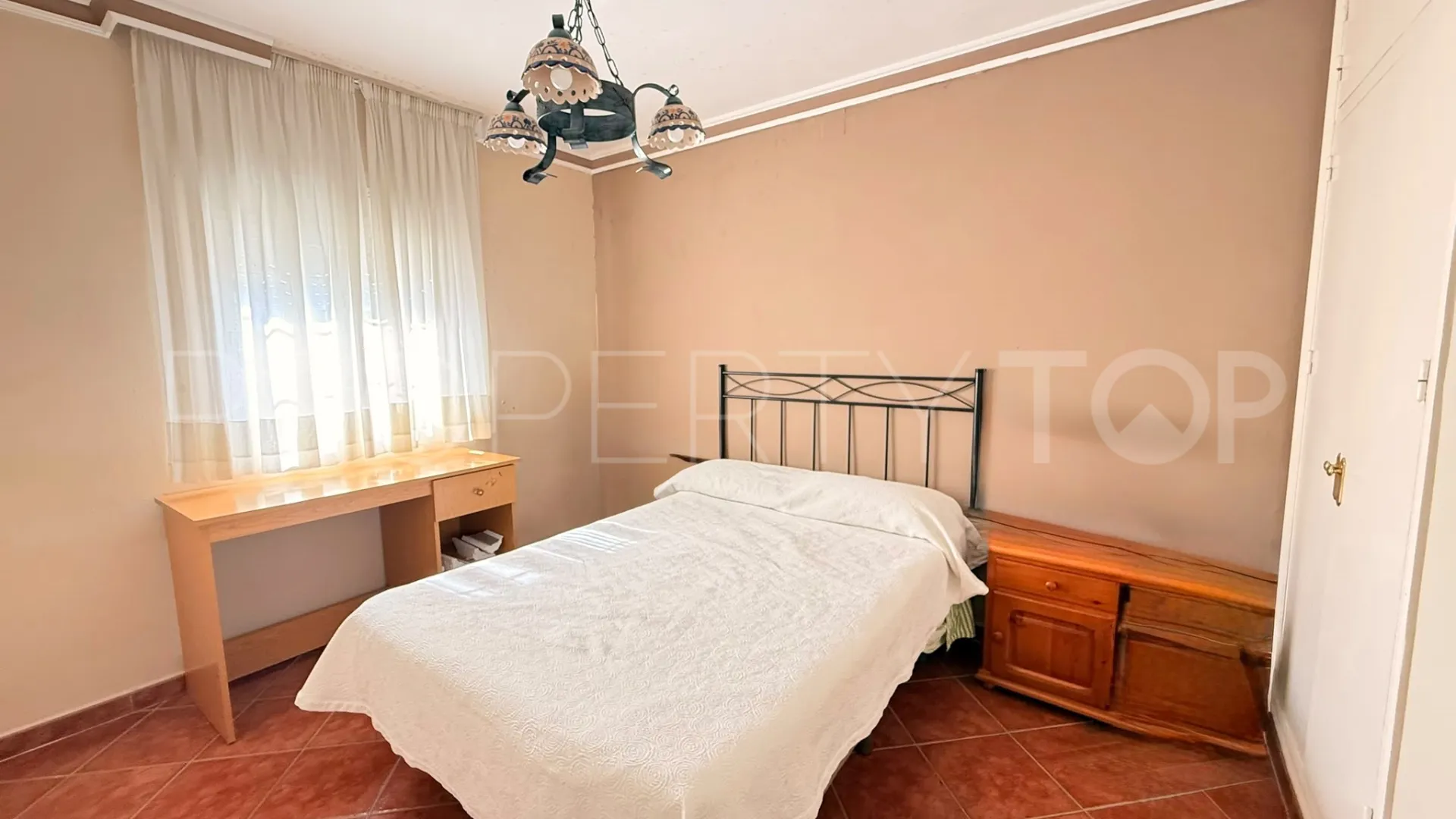 Se vende casa en Estepona
