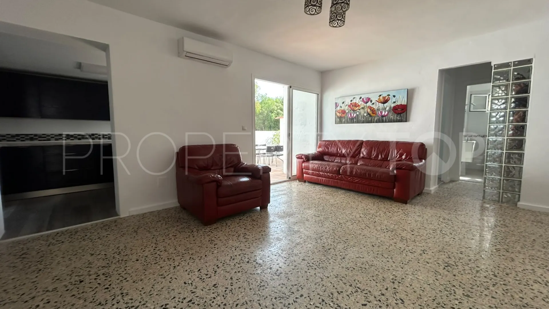Buy semi detached house in Puerto Romano