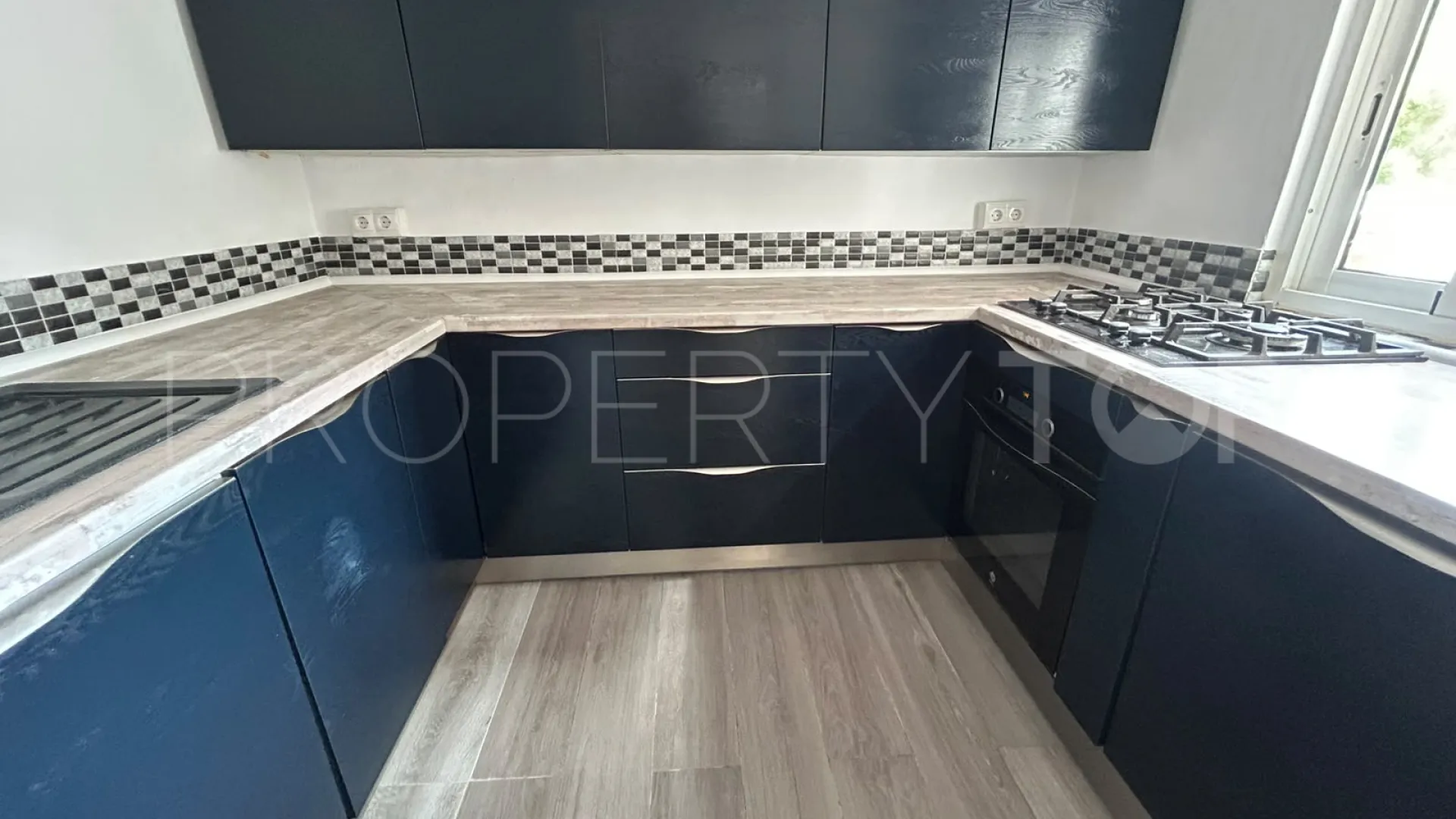 Buy semi detached house in Puerto Romano