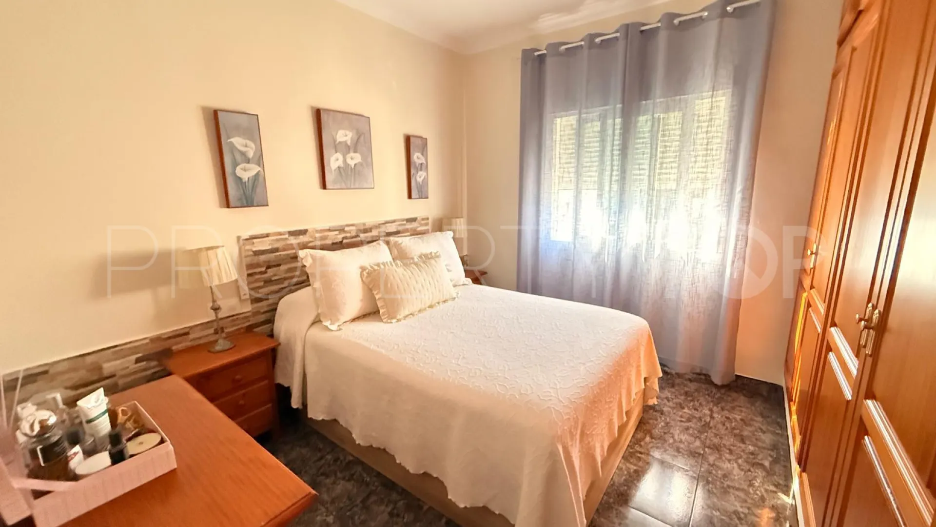 Apartamento en venta en Estepona Puerto