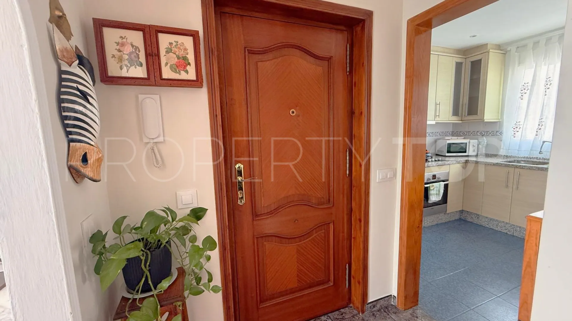 Apartamento en venta en Estepona Puerto