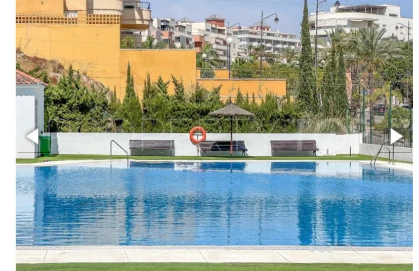 Apartment for sale in Estepona Puerto with 3 bedrooms