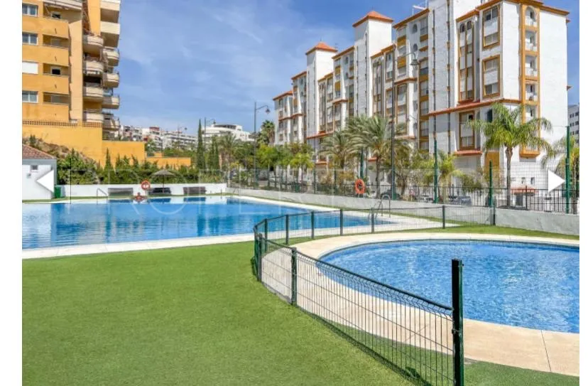 Apartment for sale in Estepona Puerto with 3 bedrooms