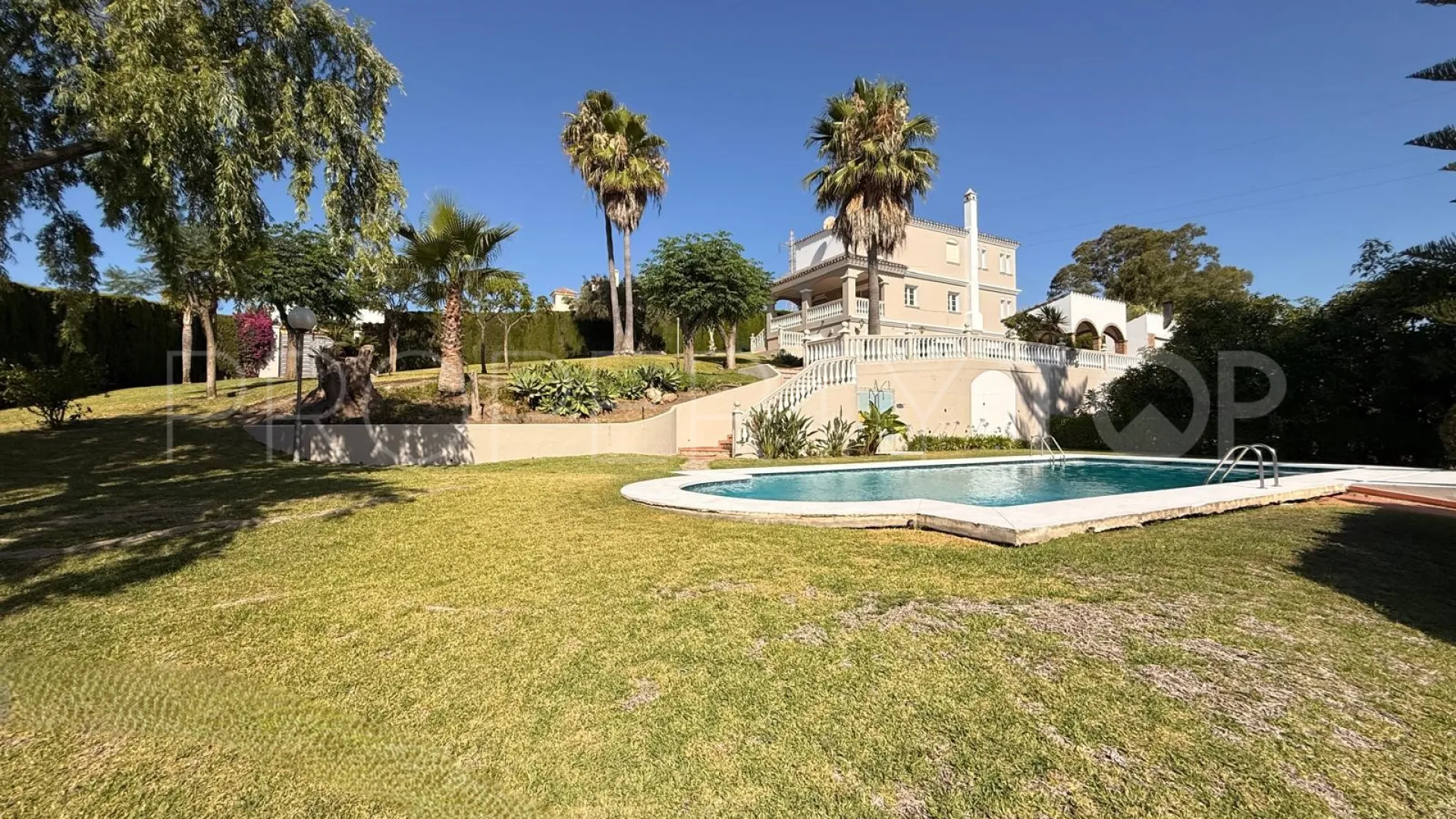 Villa a la venta en El Padron