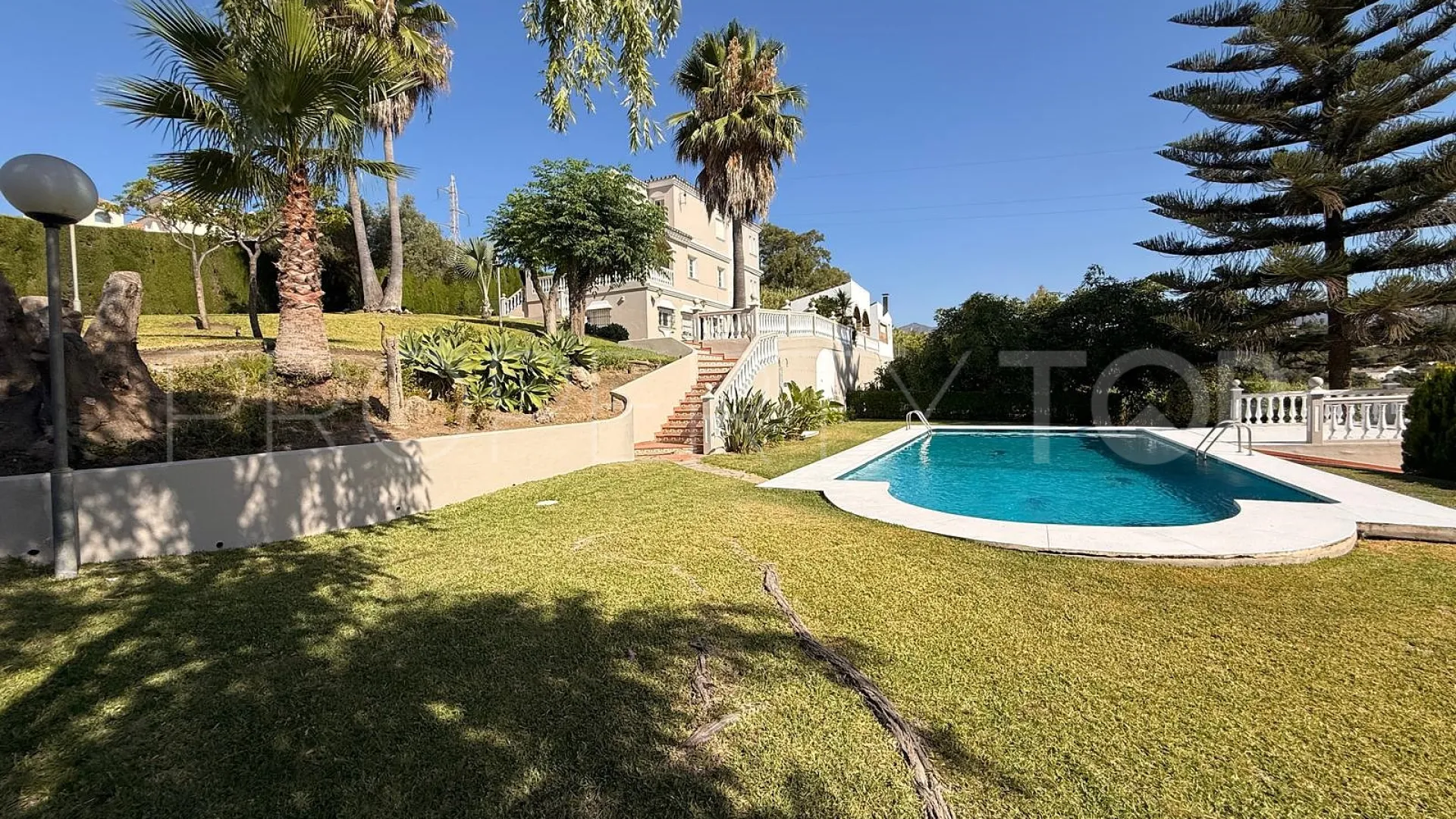 Villa a la venta en El Padron