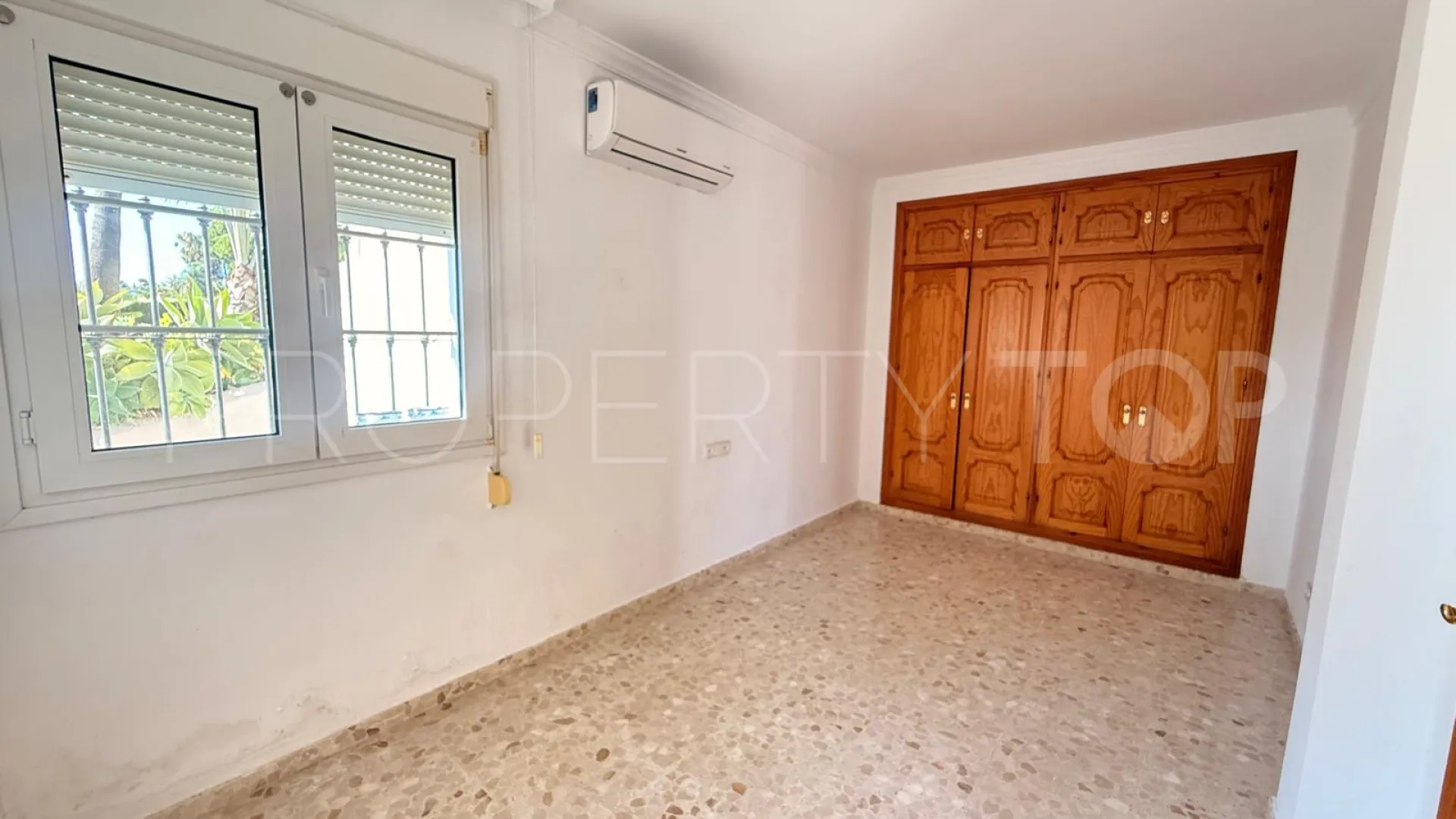 Villa a la venta en El Padron