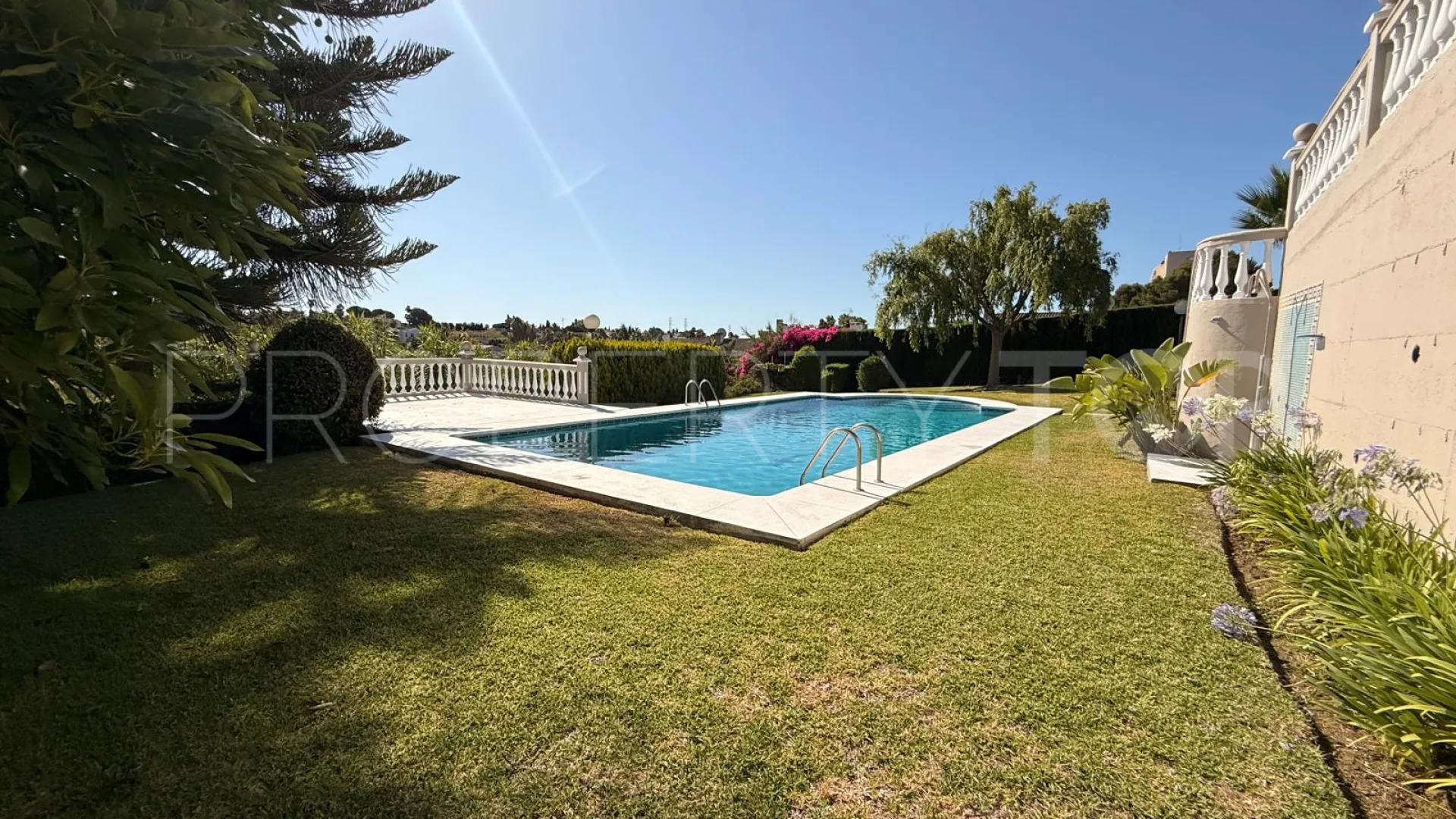 Villa a la venta en El Padron